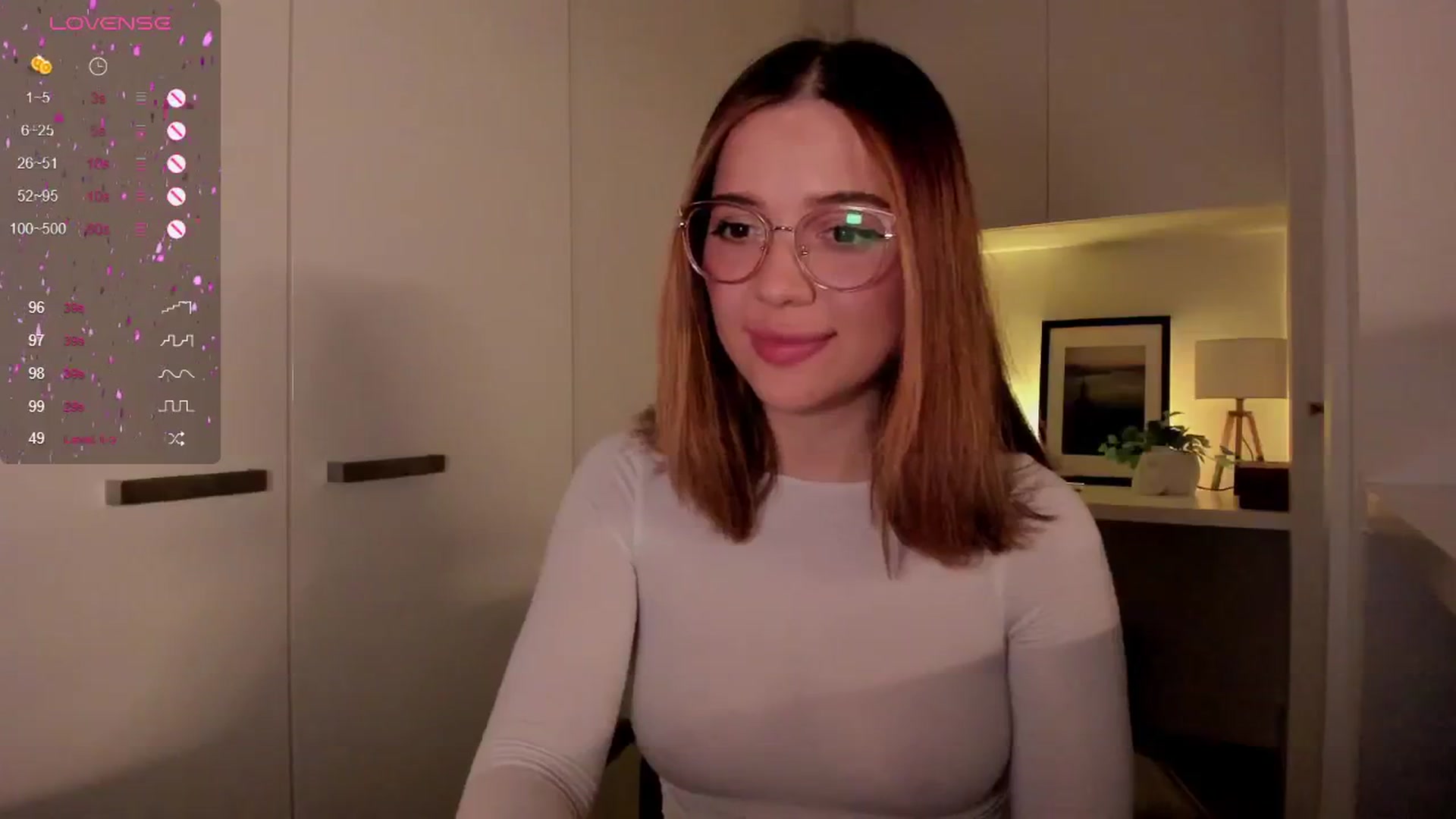 Gallery image thumbnail from cutee's myfreecams stream on, 09/16/2024, 15:54 image 2 of 20