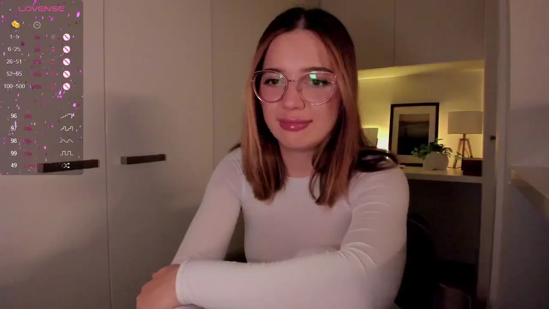 Gallery image thumbnail from cutee's myfreecams stream on, 09/16/2024, 18:26 image 13 of 20