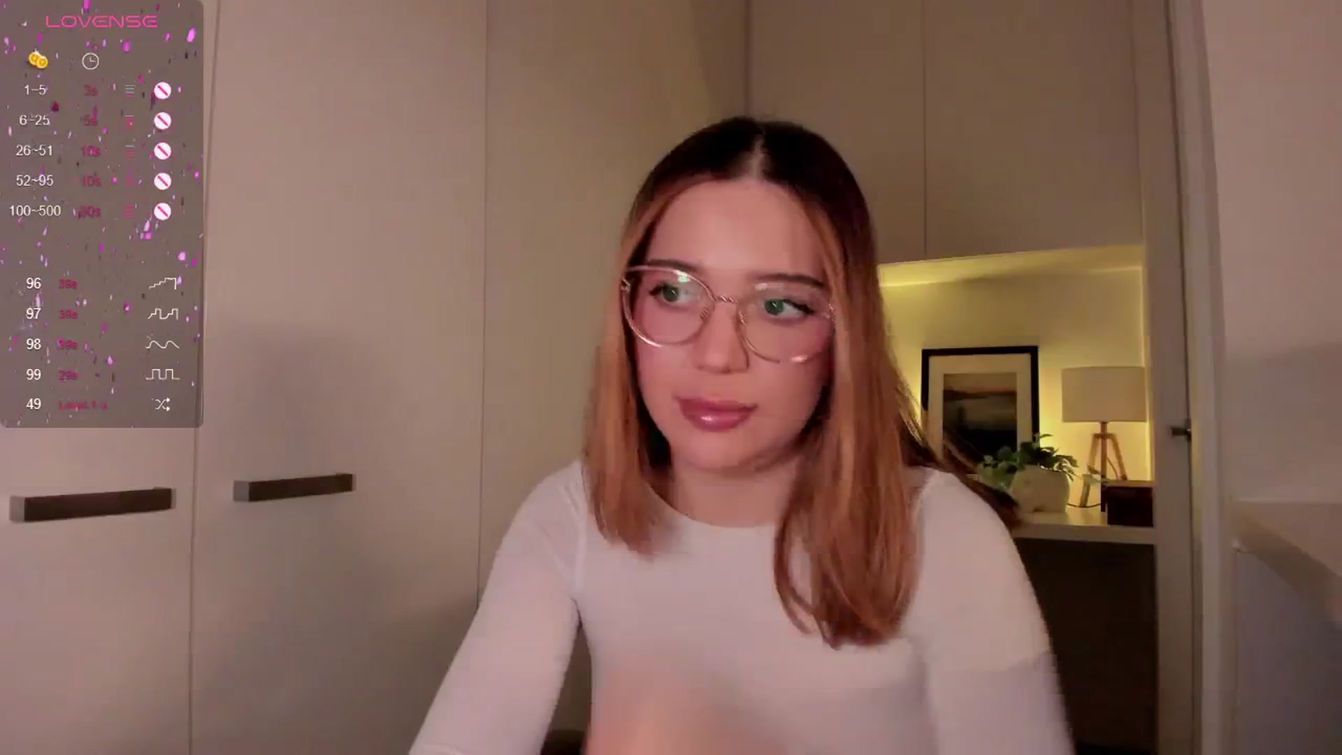 Gallery image thumbnail from cutee's myfreecams stream on, 09/16/2024, 18:26 image 16 of 20