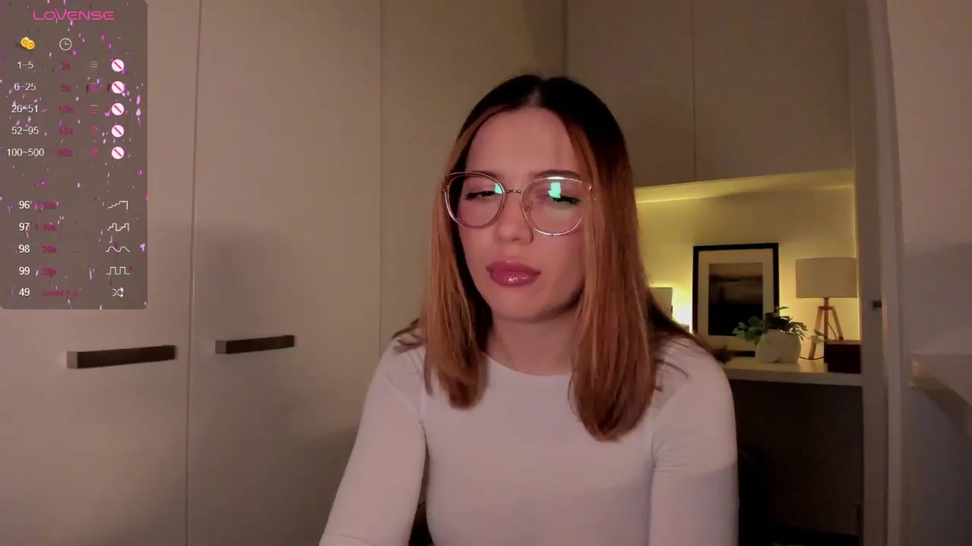 Gallery image thumbnail from cutee's myfreecams stream on, 09/16/2024, 18:26 image 6 of 20