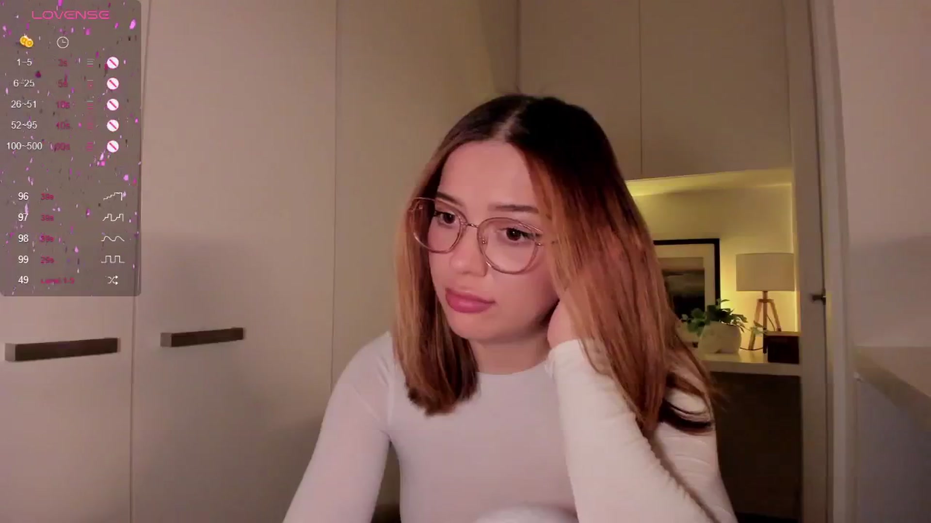 Gallery image thumbnail from cutee's myfreecams stream on, 09/16/2024, 18:26 image 19 of 20