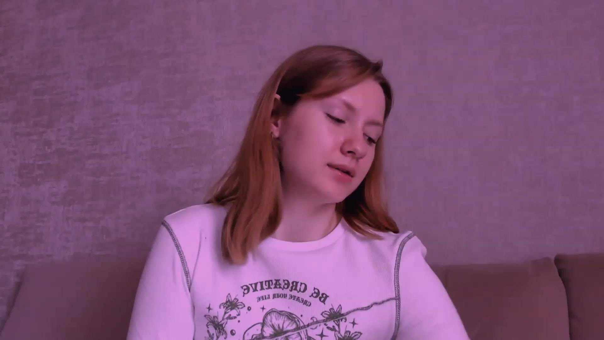 Gallery image thumbnail from cutegirlAlice's myfreecams stream on, 12/05/2022, 05:44 image 10 of 20