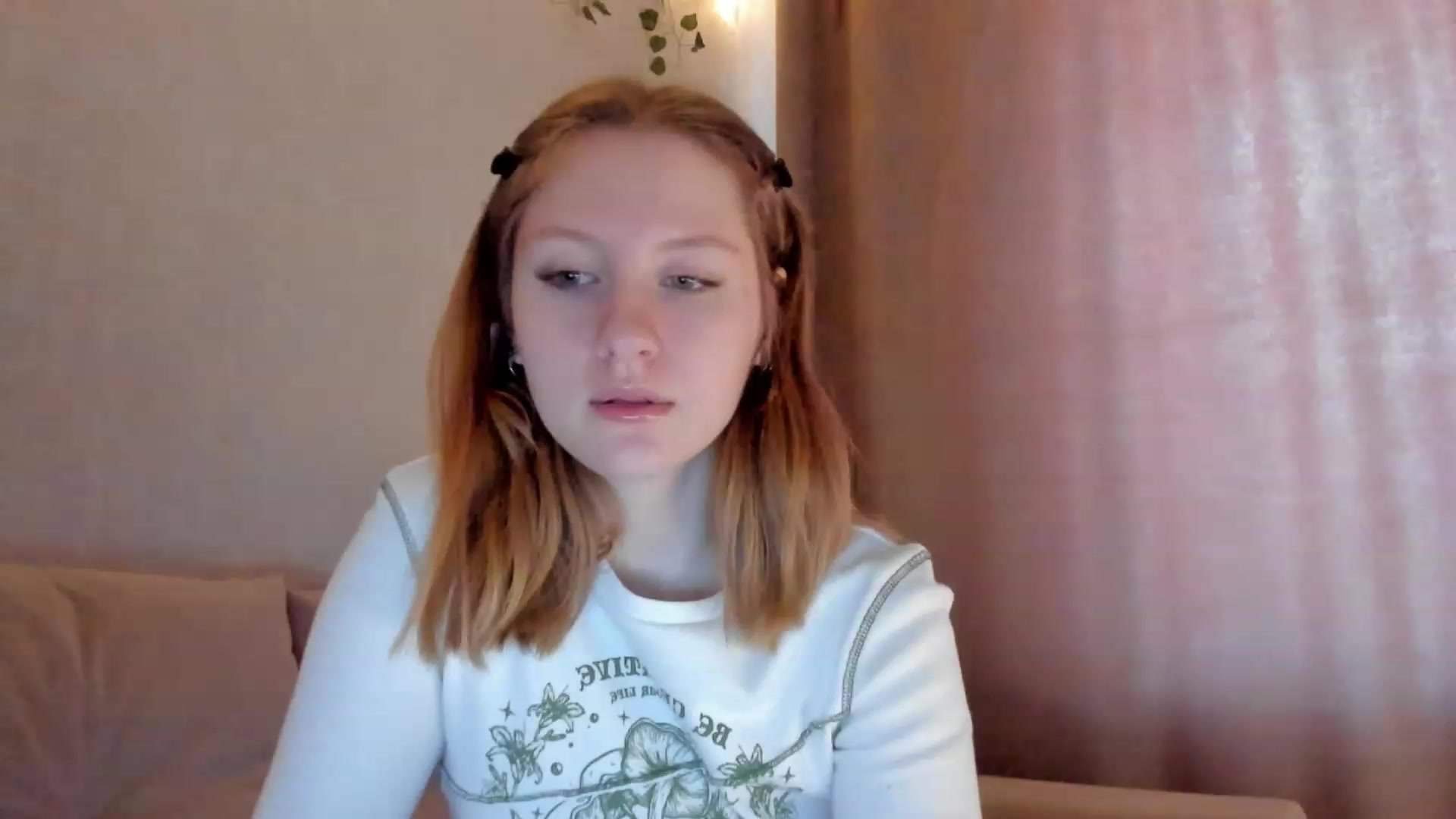 Gallery image thumbnail from cutegirlAlice's myfreecams stream on, 12/09/2022, 04:58 image 6 of 20