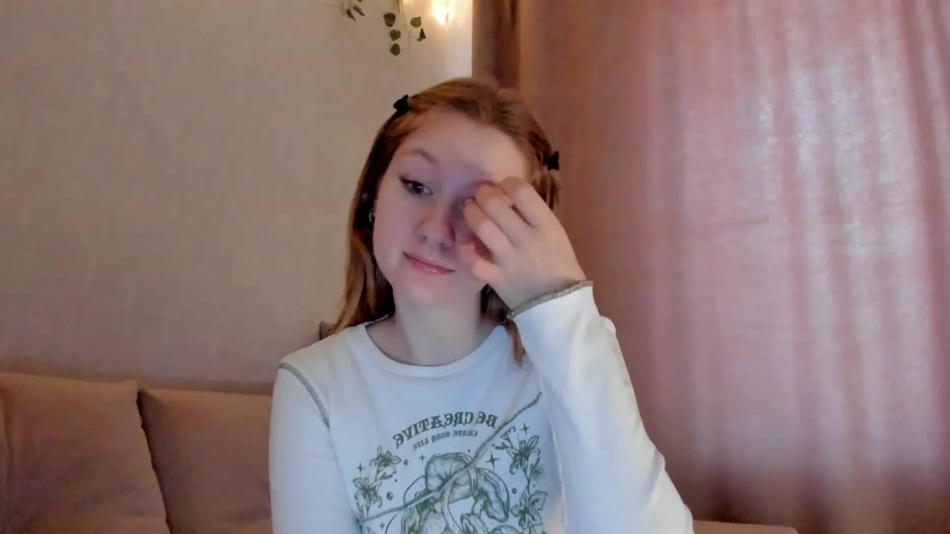Gallery image thumbnail from cutegirlAlice's myfreecams stream on, 12/09/2022, 04:58 image 1 of 20