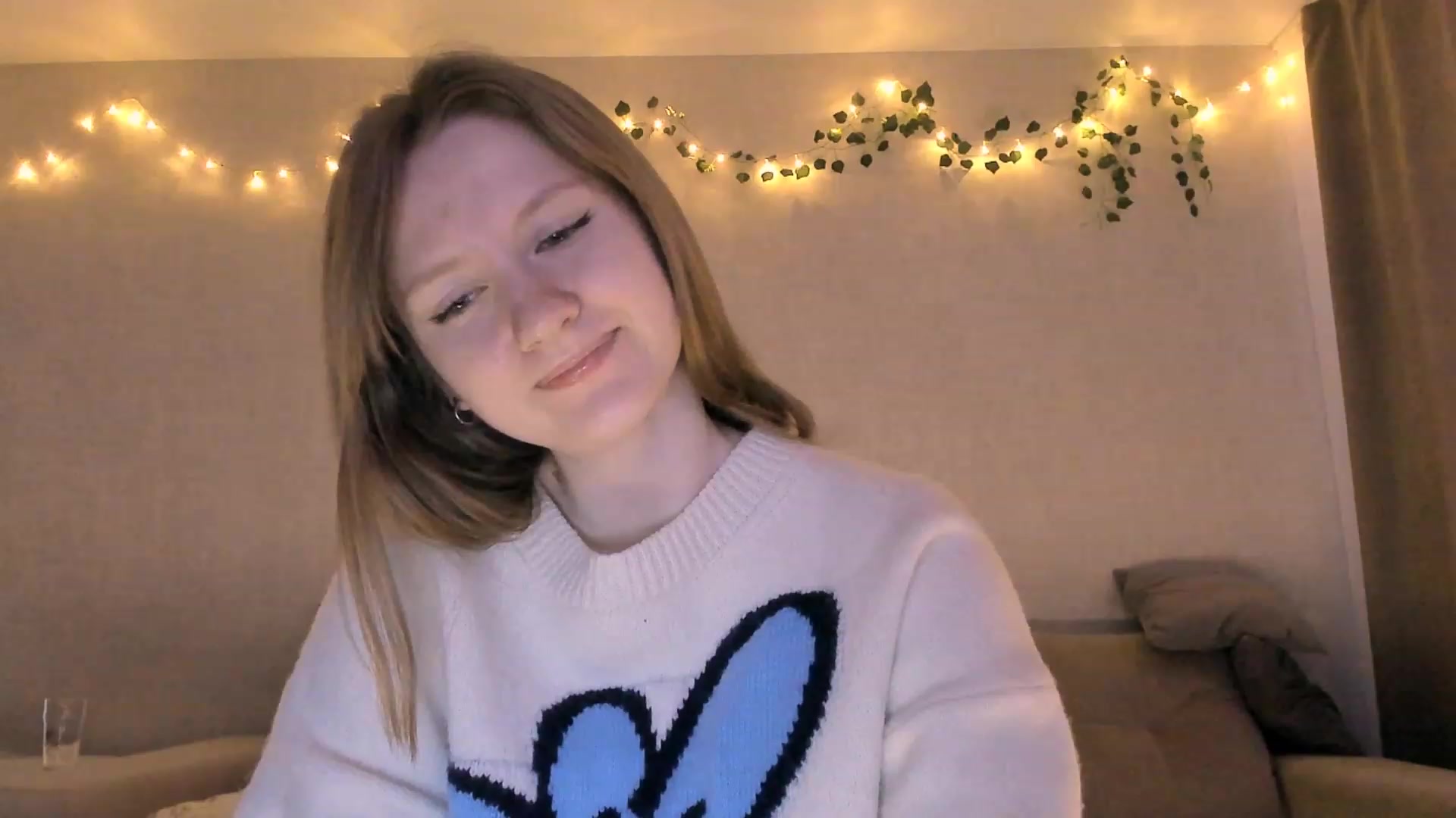 Gallery image thumbnail from cutegirlAlice's myfreecams stream on, 12/11/2022, 07:03 image 5 of 20