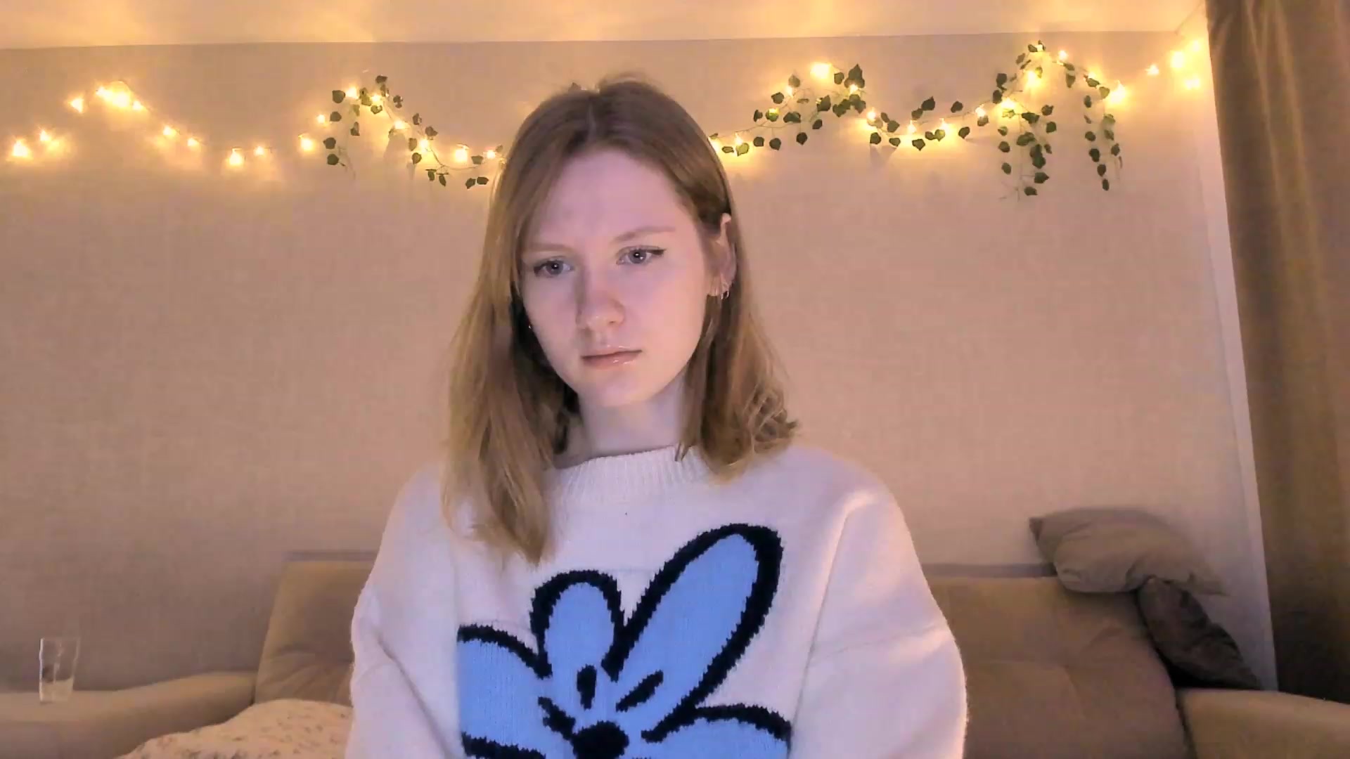 Gallery image thumbnail from cutegirlAlice's myfreecams stream on, 12/11/2022, 07:03 image 14 of 20