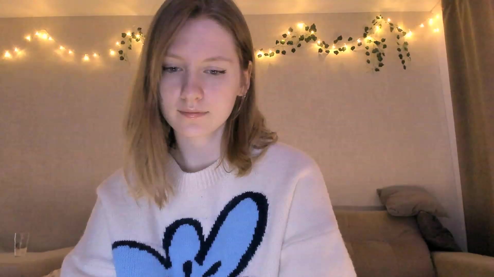 Gallery image thumbnail from cutegirlAlice's myfreecams stream on, 12/11/2022, 07:03 image 9 of 20