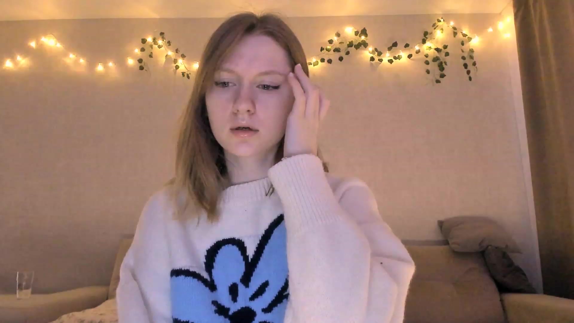 Gallery image thumbnail from cutegirlAlice's myfreecams stream on, 12/11/2022, 07:03 image 13 of 20