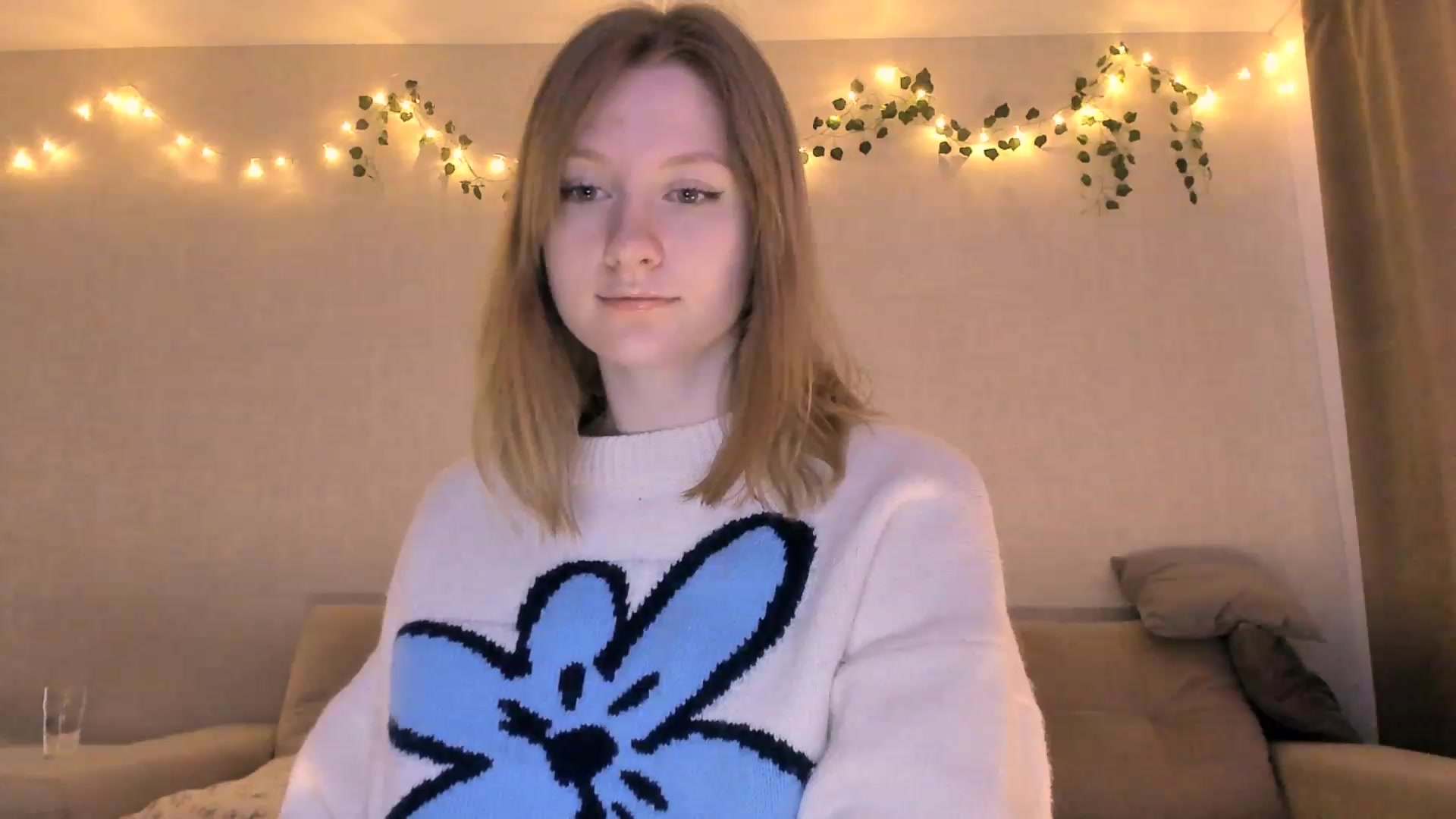 Gallery image thumbnail from cutegirlAlice's myfreecams stream on, 12/11/2022, 07:03 image 7 of 20