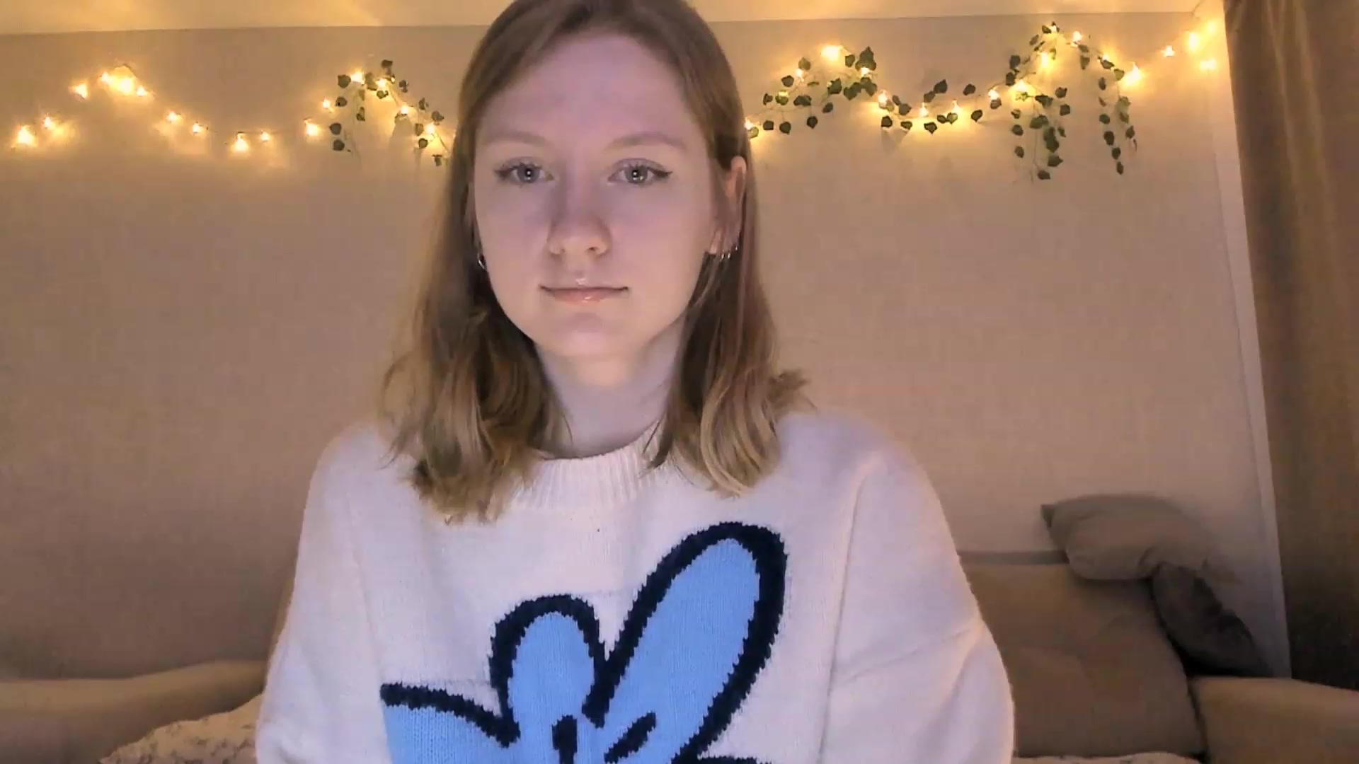 Gallery image thumbnail from cutegirlAlice's myfreecams stream on, 12/11/2022, 08:32 image 1 of 20