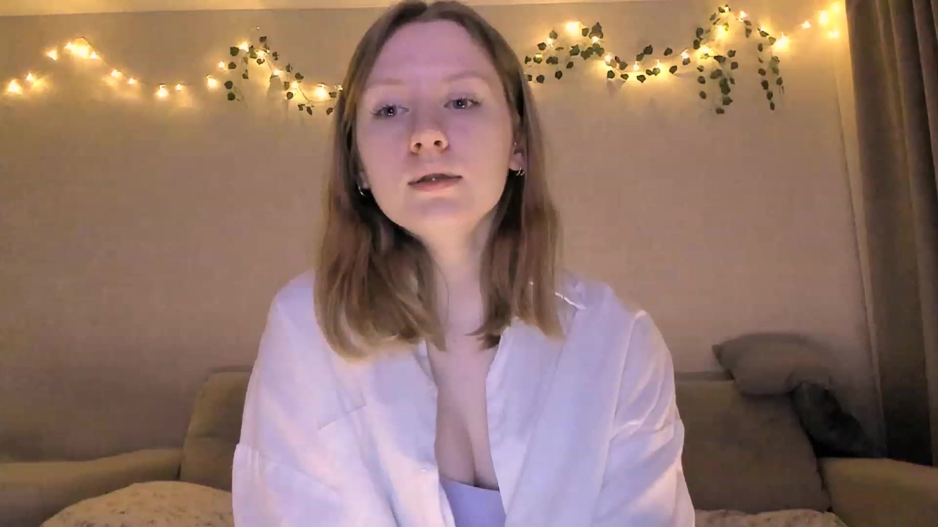 Gallery image thumbnail from cutegirlAlice's myfreecams stream on, 12/12/2022, 14:51 image 18 of 20