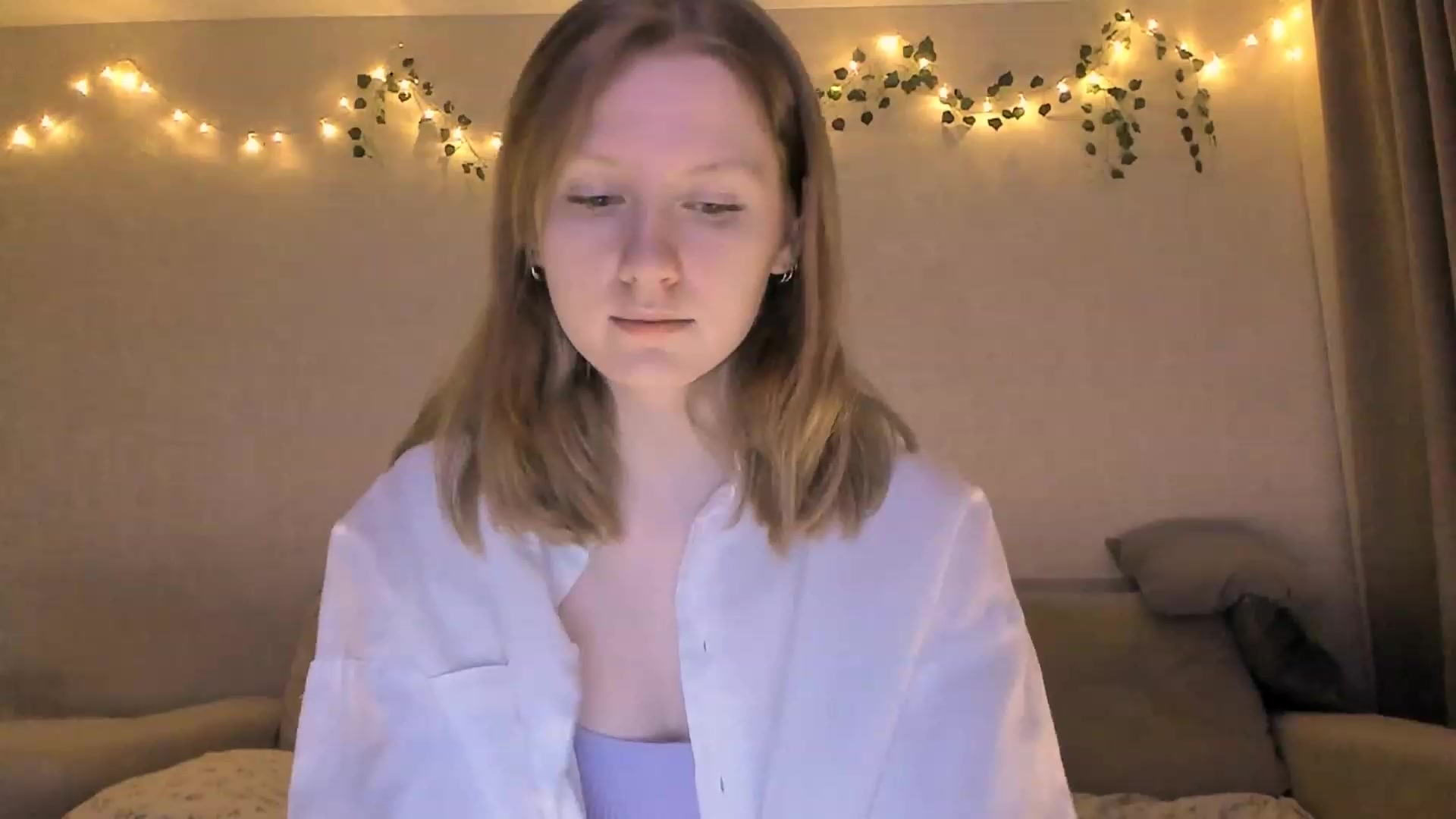 Gallery image thumbnail from cutegirlAlice's myfreecams stream on, 12/12/2022, 14:51 image 10 of 20