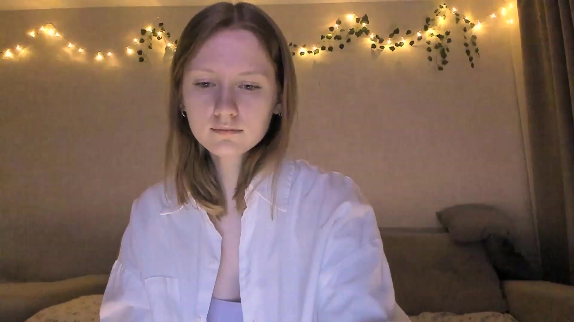 Gallery image thumbnail from cutegirlAlice's myfreecams stream on, 12/12/2022, 14:51 image 13 of 20
