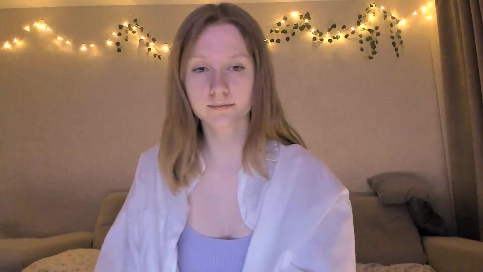 Gallery image thumbnail from cutegirlAlice's myfreecams stream on, 12/12/2022, 14:51 image 2 of 20