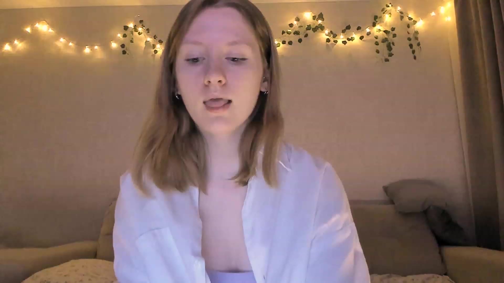 Gallery image thumbnail from cutegirlAlice's myfreecams stream on, 12/12/2022, 14:51 image 19 of 20