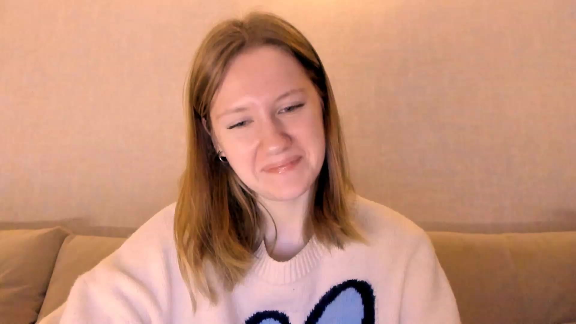 Gallery image thumbnail from cutegirlAlice's myfreecams stream on, 12/24/2022, 04:45 image 9 of 20
