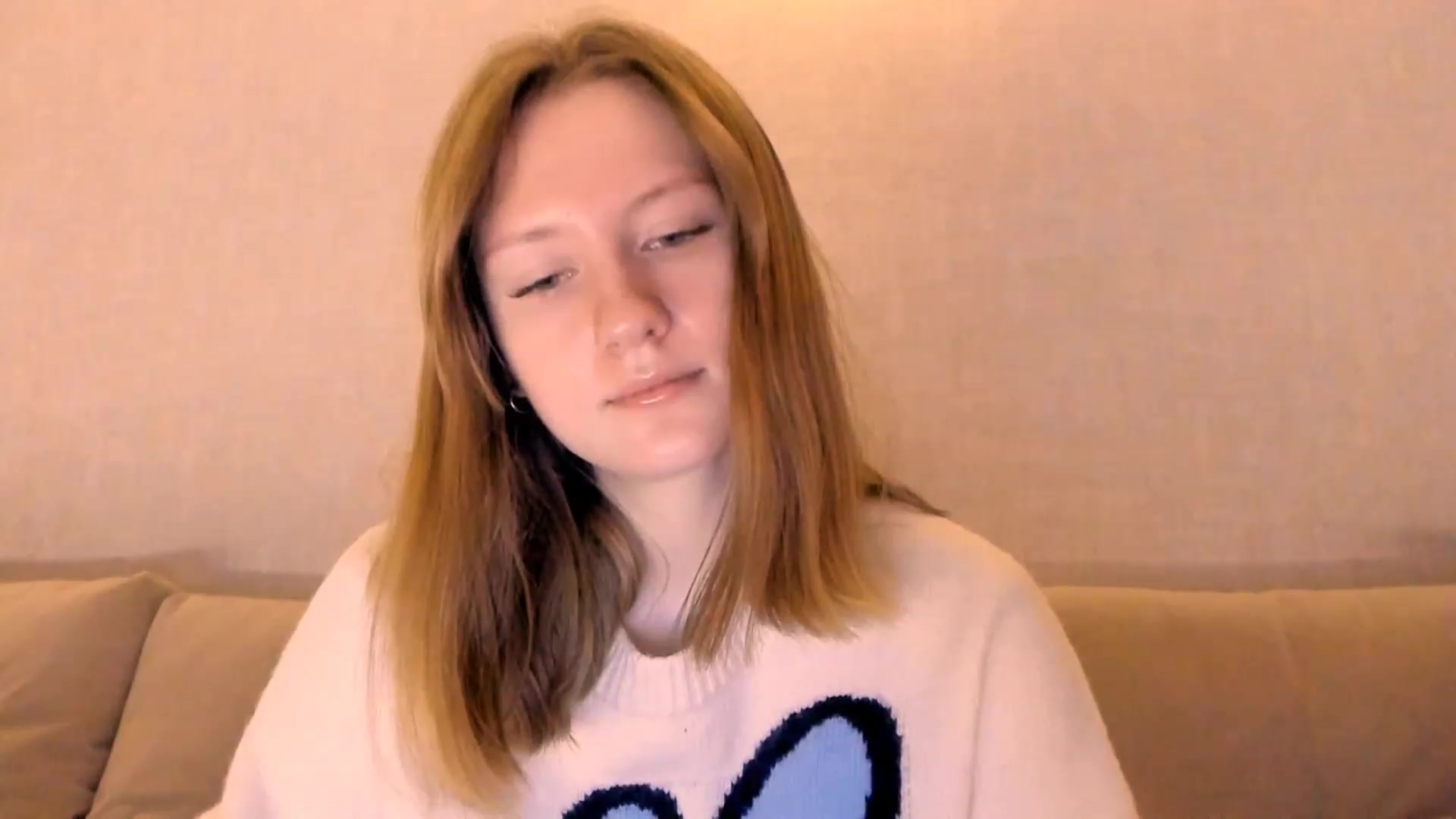 Gallery image thumbnail from cutegirlAlice's myfreecams stream on, 12/24/2022, 04:45 image 19 of 20