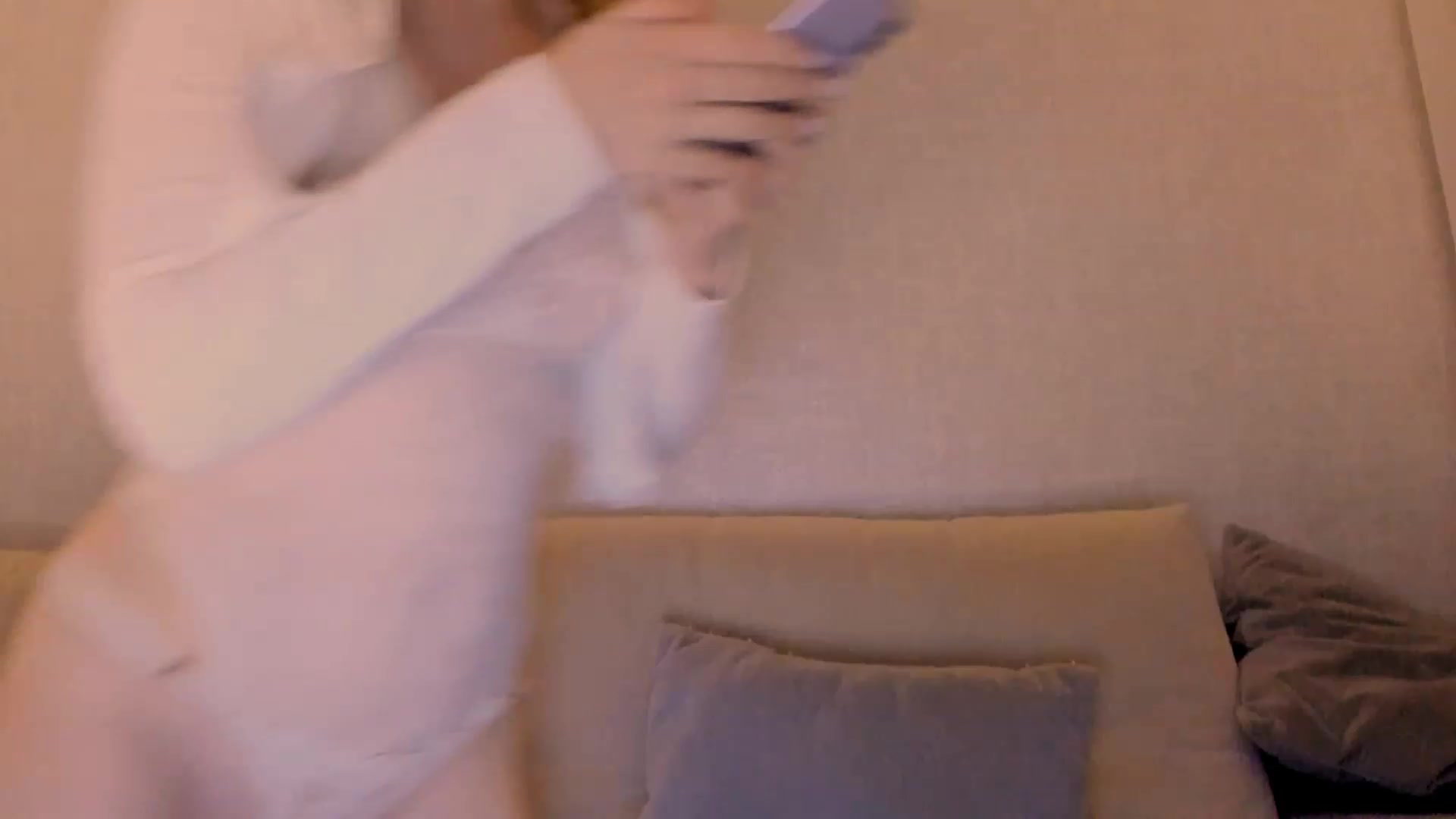 Gallery image thumbnail from cutegirlAlice's myfreecams stream on, 12/28/2022, 13:51 image 15 of 20