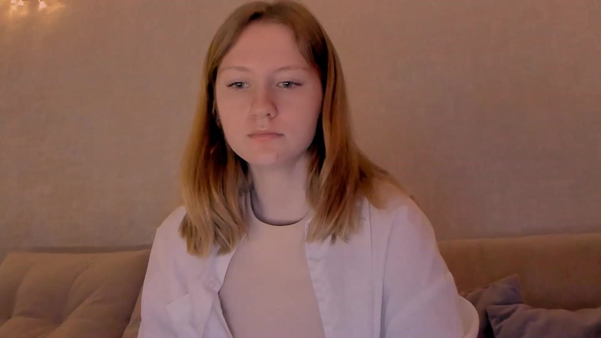 Gallery image thumbnail from cutegirlAlice's myfreecams stream on, 12/30/2022, 07:29 image 20 of 20