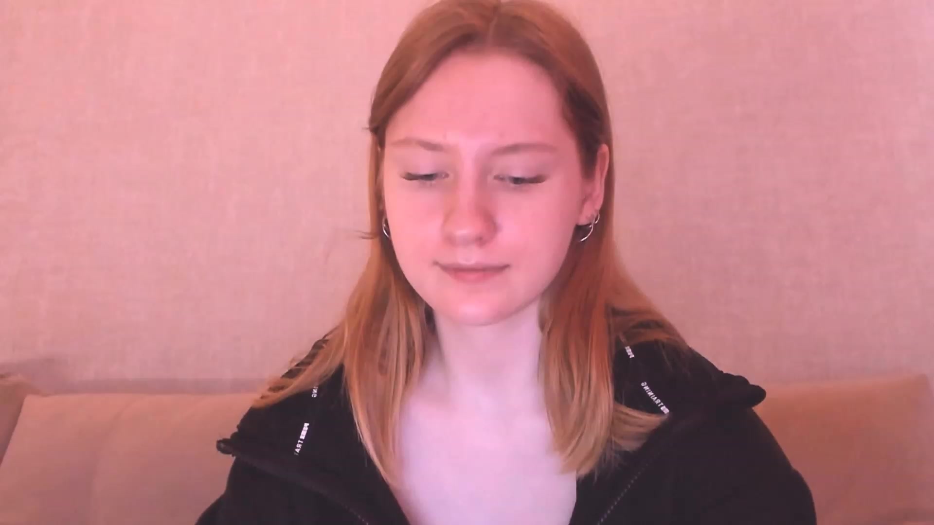 Gallery image thumbnail from cutegirlAlice's myfreecams stream on, 01/29/2023, 06:29 image 3 of 20