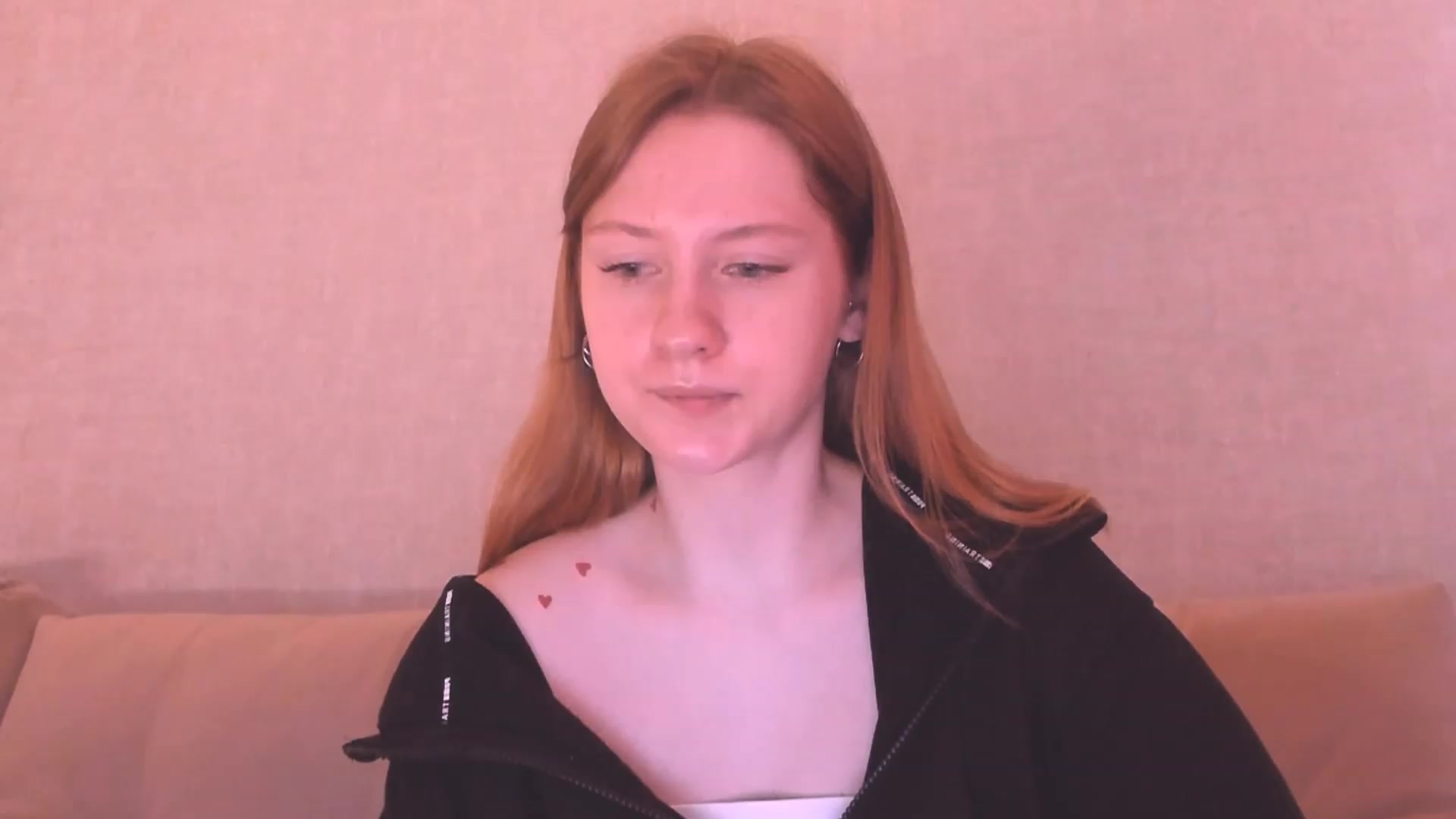 Gallery image thumbnail from cutegirlAlice's myfreecams stream on, 01/29/2023, 06:29 image 12 of 20