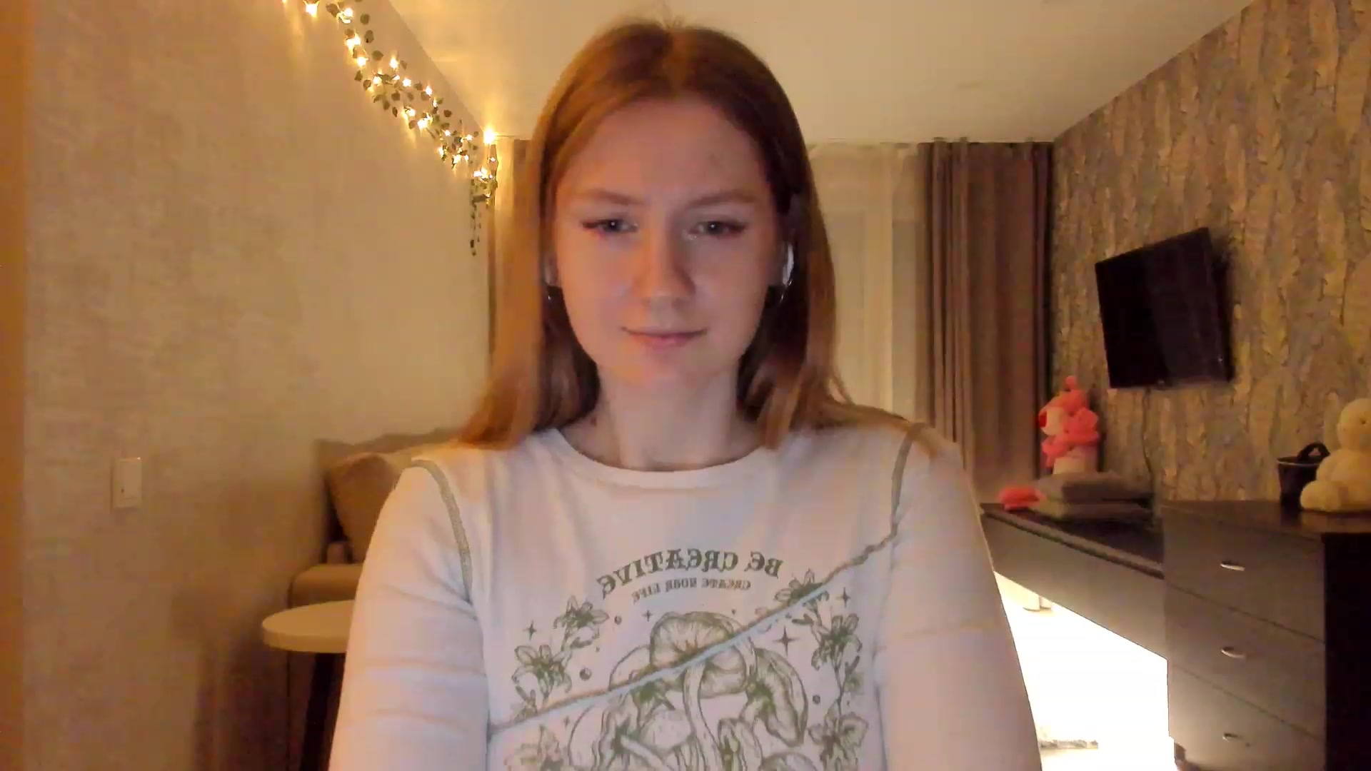 Gallery image thumbnail from cutegirlAlice's myfreecams stream on, 02/03/2023, 15:34 image 10 of 20