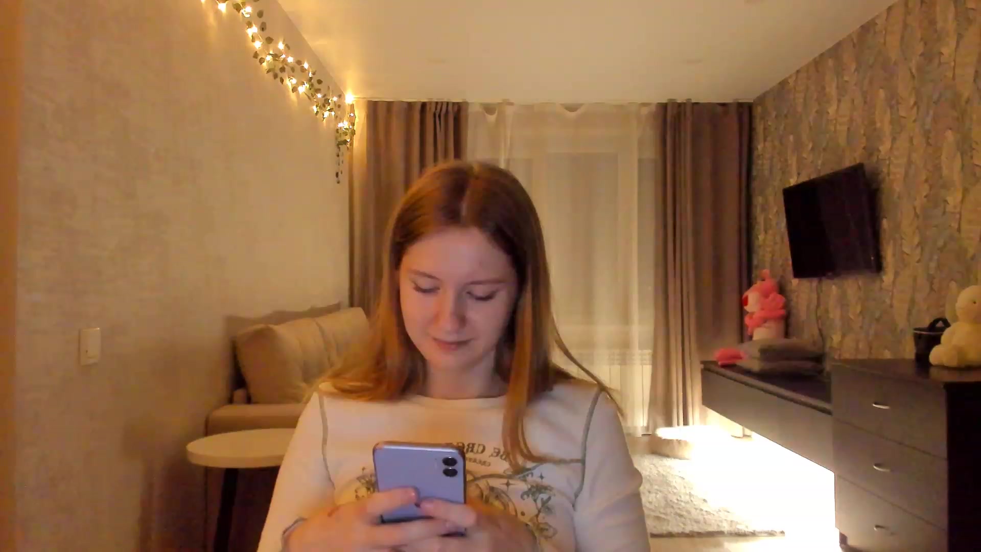 Gallery image thumbnail from cutegirlAlice's myfreecams stream on, 02/03/2023, 15:34 image 13 of 20
