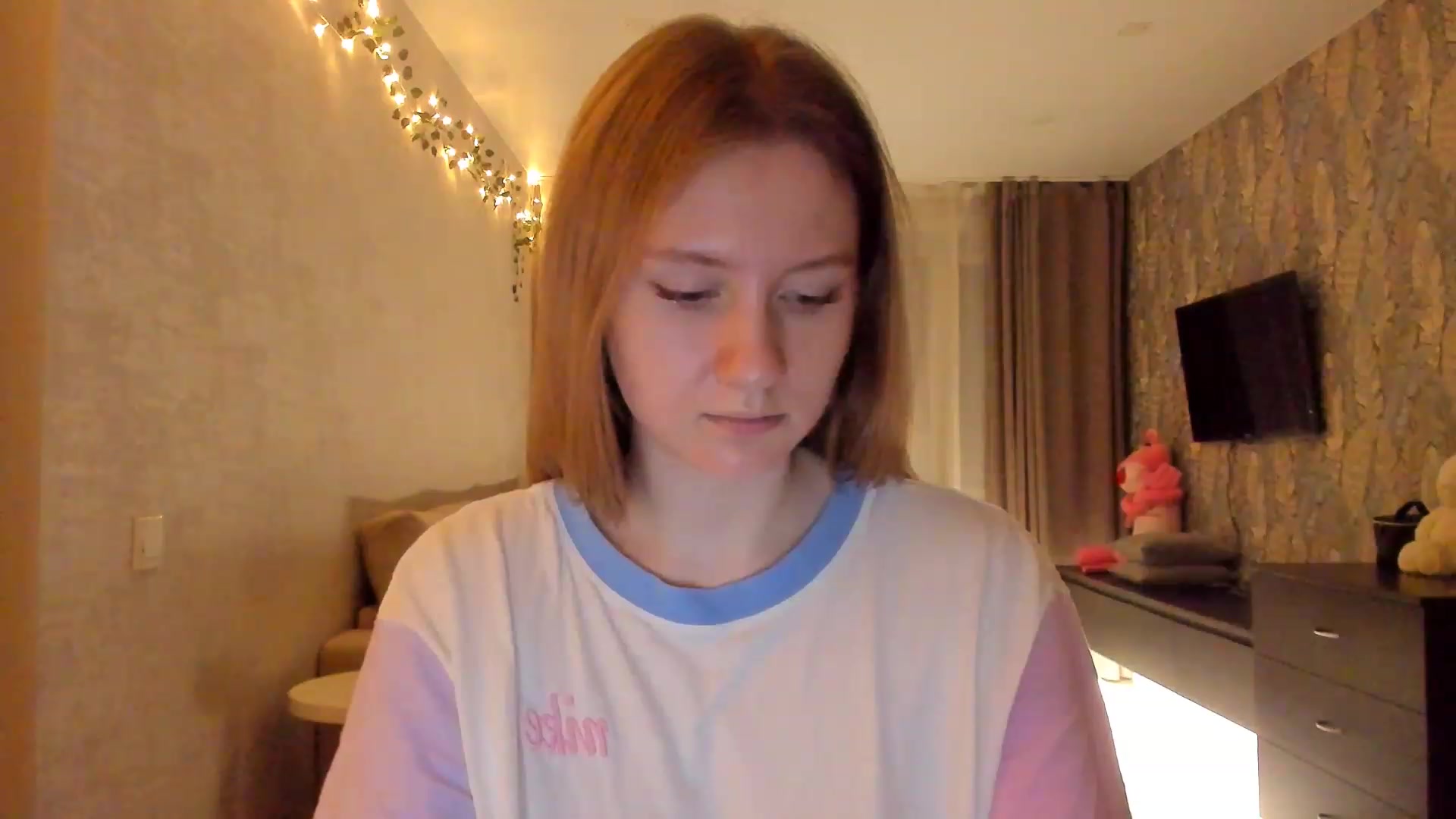Gallery image thumbnail from cutegirlAlice's myfreecams stream on, 02/03/2023, 16:01 image 4 of 20