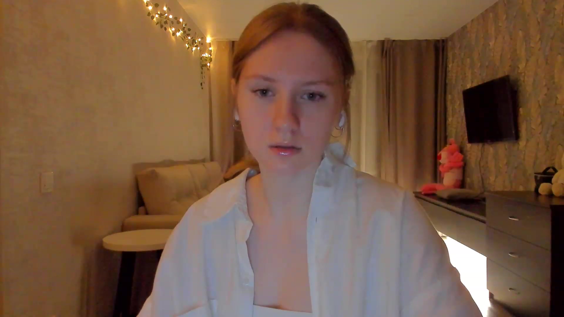 Gallery image thumbnail from cutegirlAlice's myfreecams stream on, 02/11/2023, 17:27 image 10 of 20
