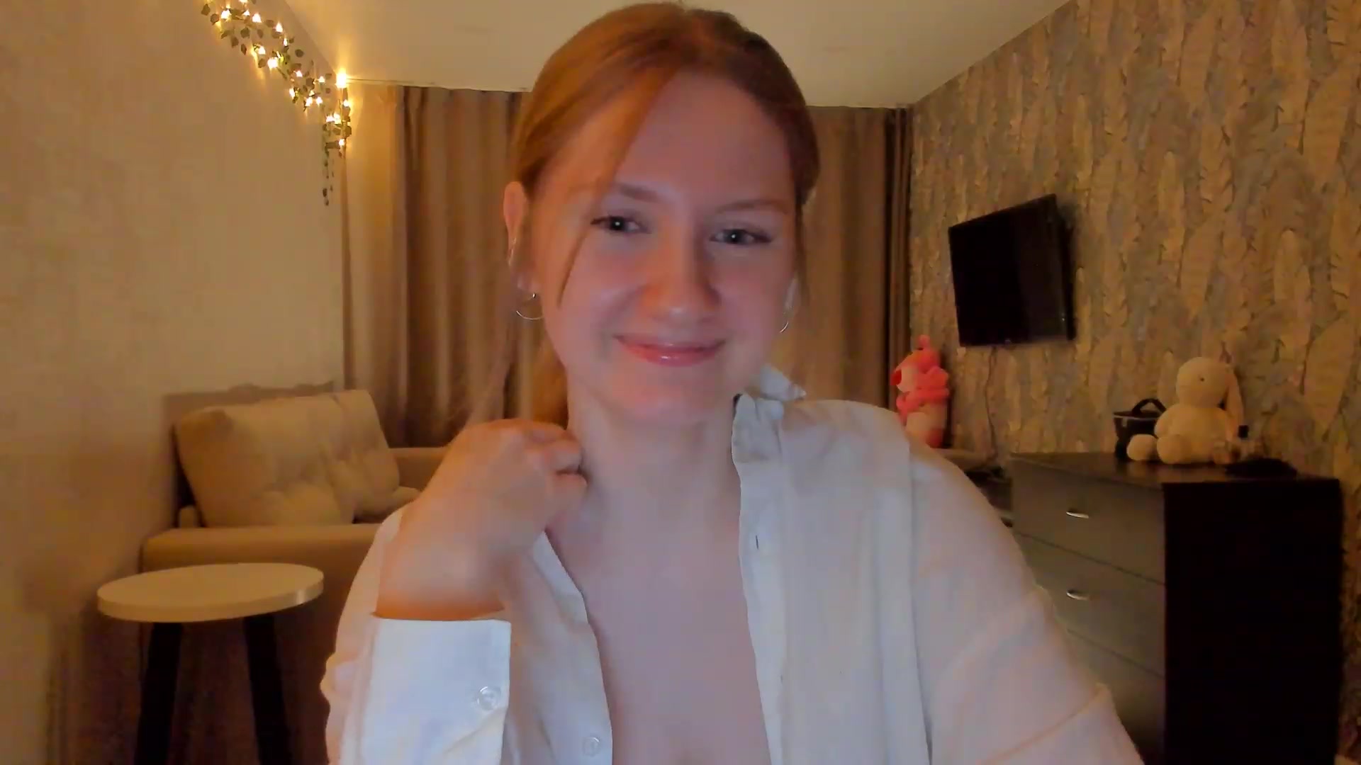 Gallery image thumbnail from cutegirlAlice's myfreecams stream on, 02/11/2023, 17:27 image 15 of 20