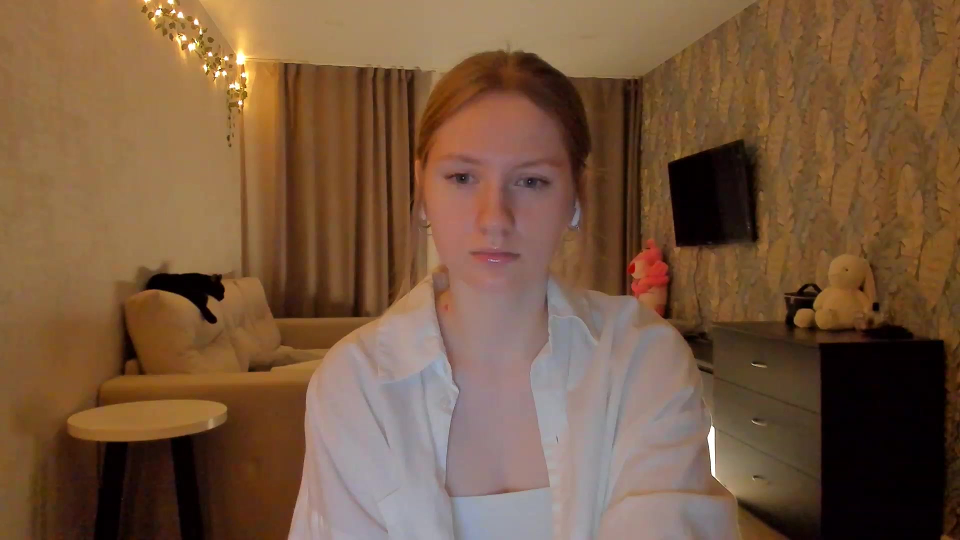 Gallery image thumbnail from cutegirlAlice's myfreecams stream on, 02/11/2023, 17:27 image 20 of 20