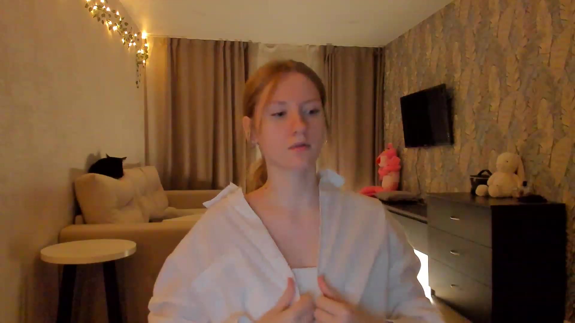 Gallery image thumbnail from cutegirlAlice's myfreecams stream on, 02/11/2023, 17:27 image 17 of 20