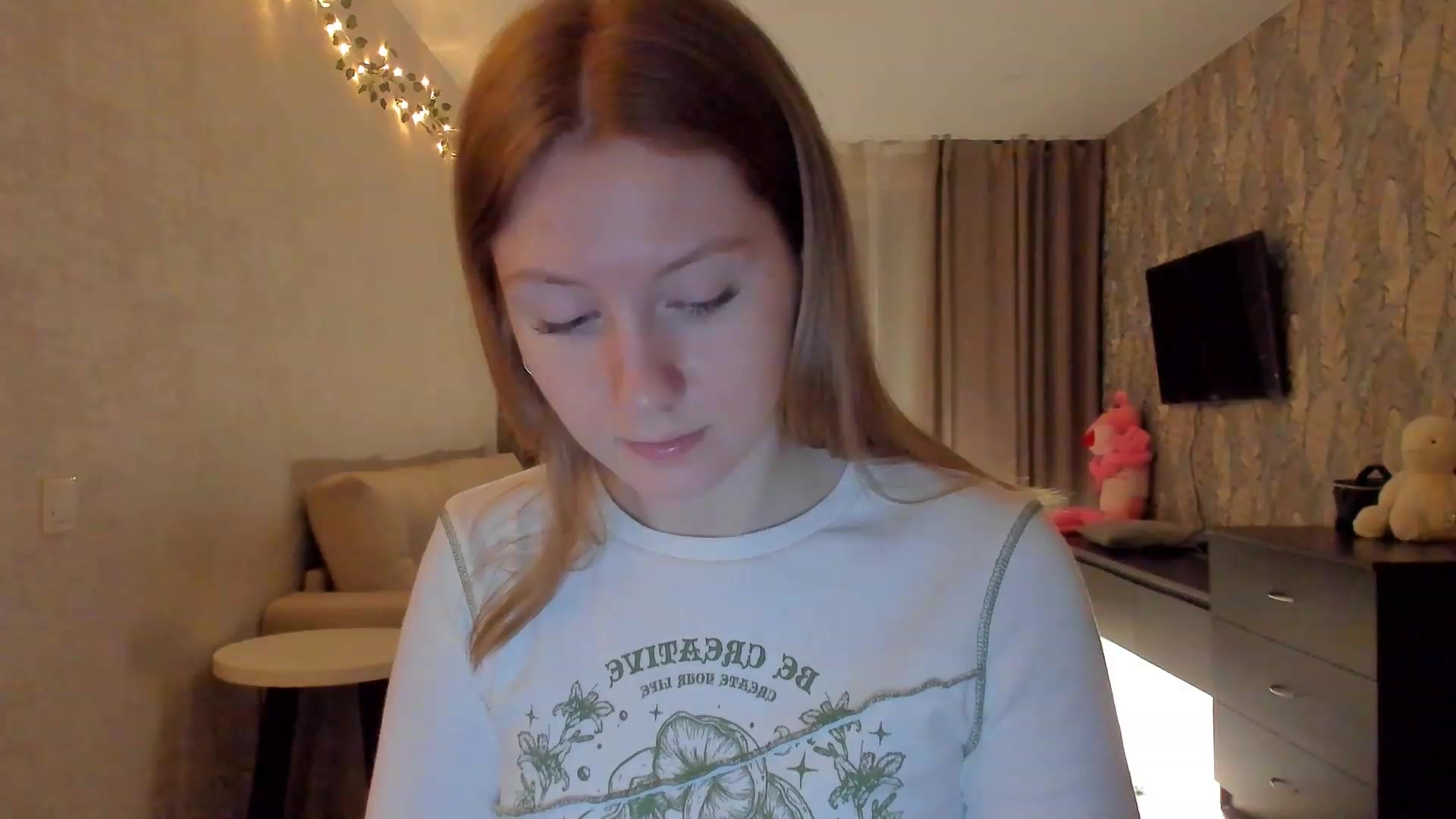 Gallery image thumbnail from cutegirlAlice's myfreecams stream on, 02/15/2023, 14:28 image 3 of 20