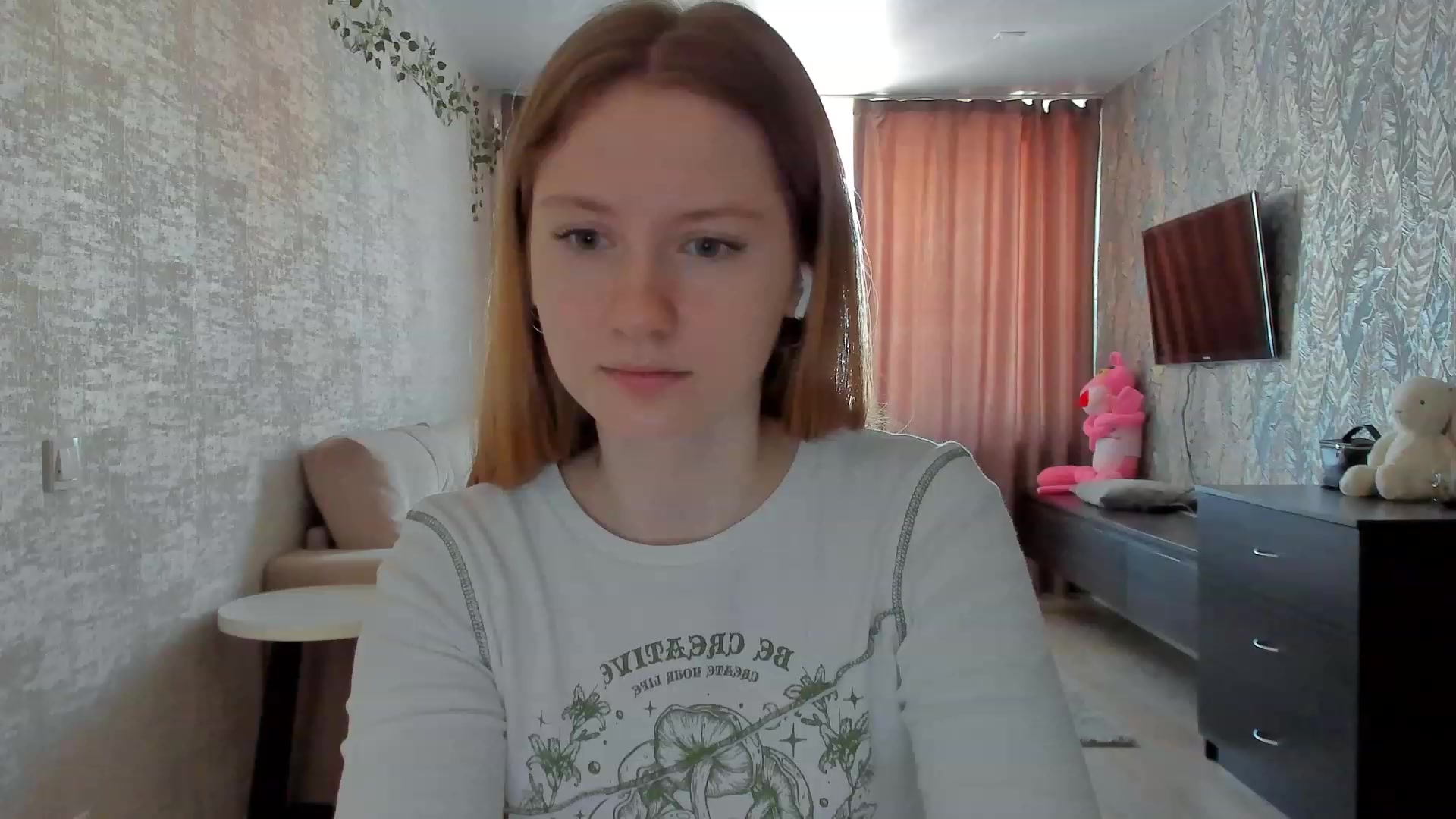 Gallery image thumbnail from cutegirlAlice's myfreecams stream on, 02/16/2023, 06:21 image 1 of 20
