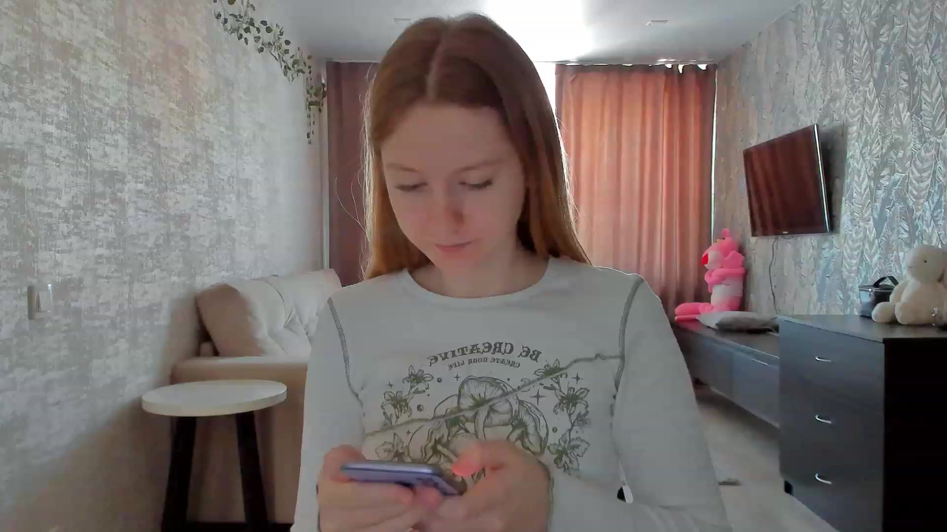 Gallery image thumbnail from cutegirlAlice's myfreecams stream on, 02/16/2023, 06:21 image 3 of 20