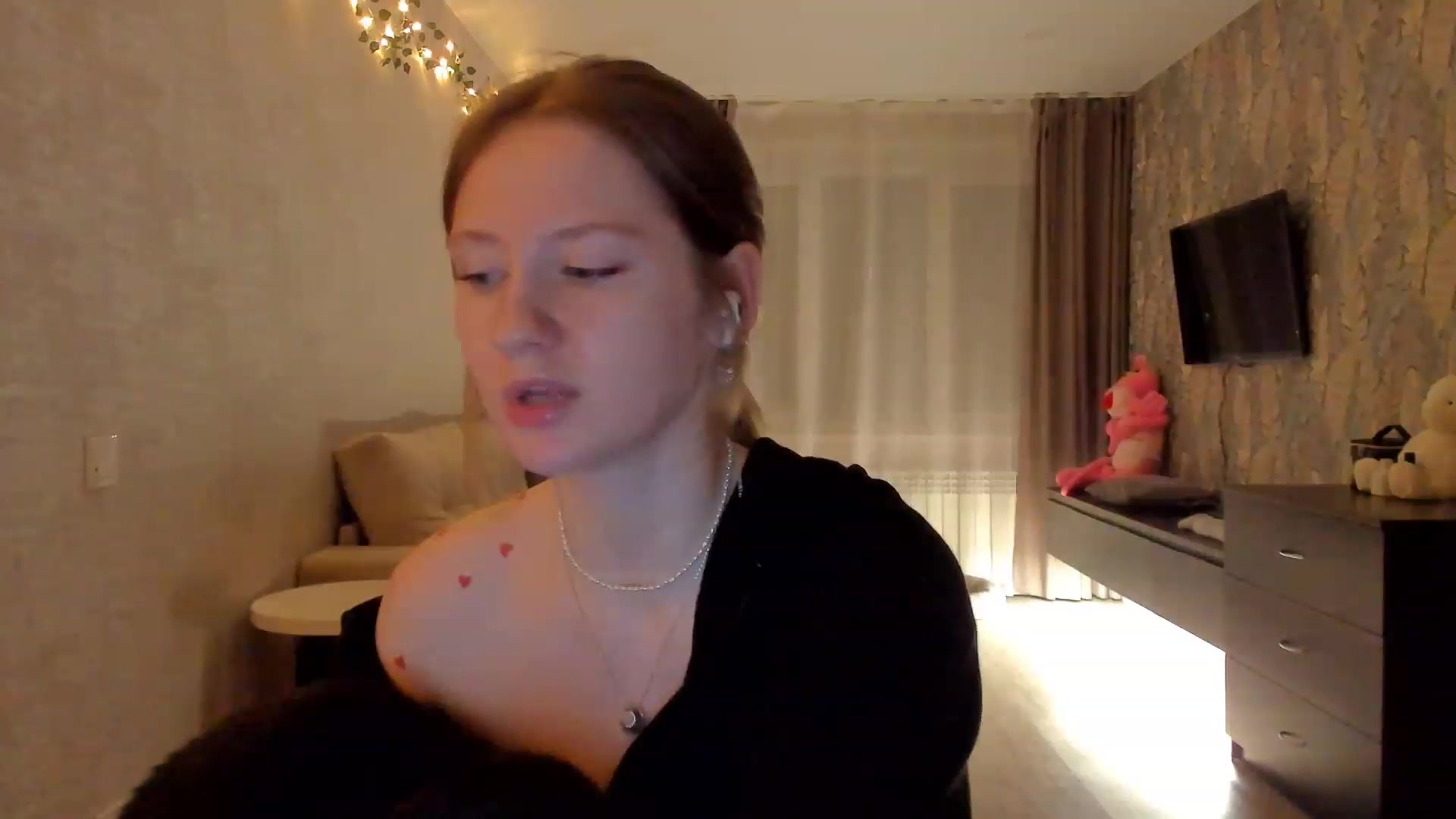 Gallery image thumbnail from cutegirlAlice's myfreecams stream on, 02/20/2023, 14:57 image 18 of 20