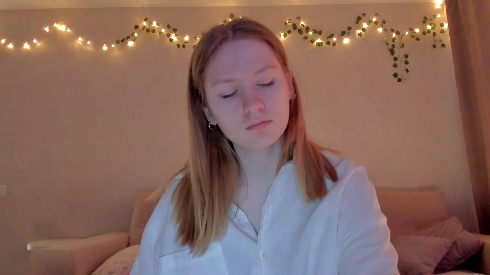 Gallery image thumbnail from cutegirlAlice's myfreecams stream on, 02/26/2023, 08:43 image 3 of 20