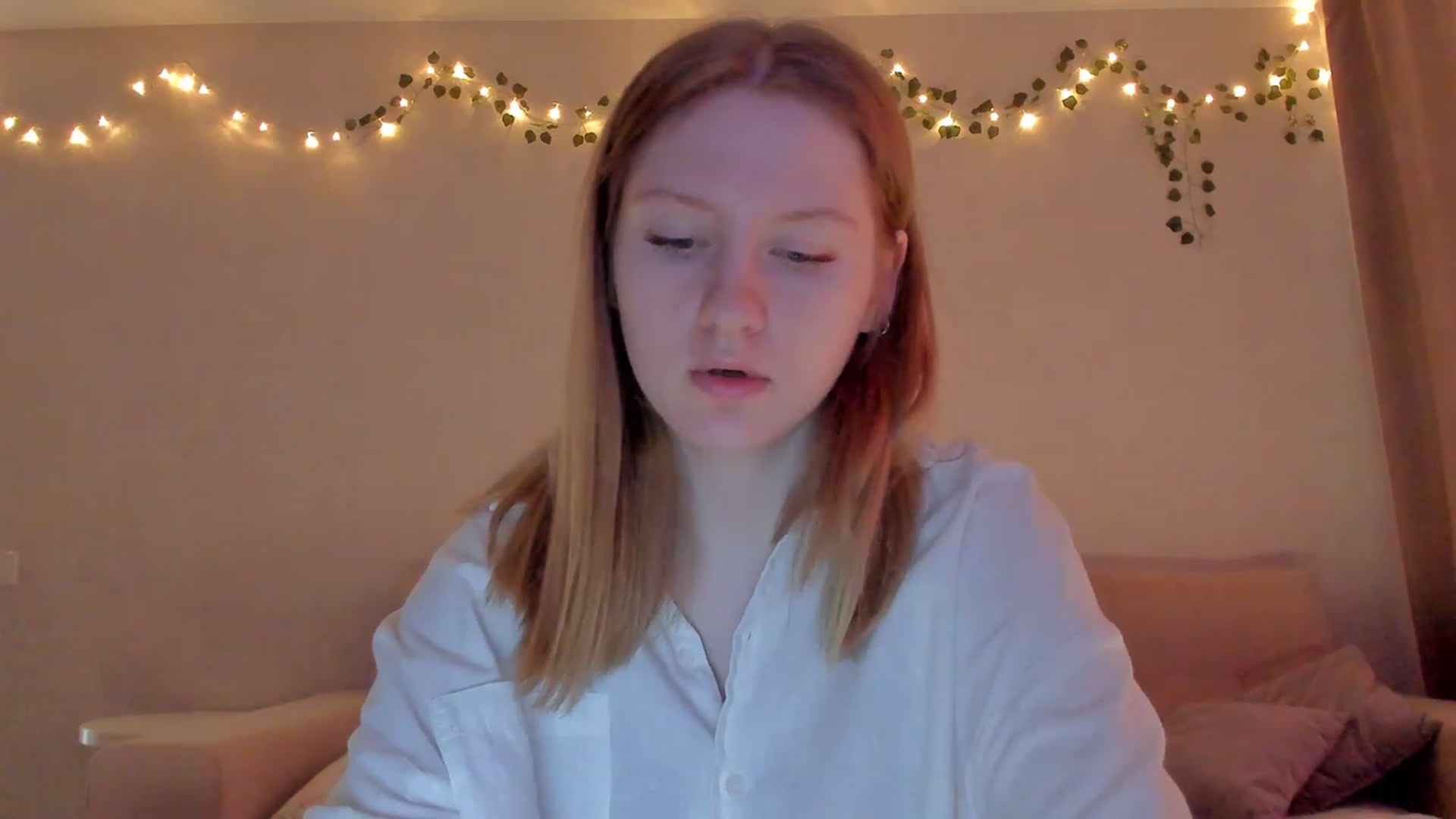 Gallery image thumbnail from cutegirlAlice's myfreecams stream on, 02/26/2023, 08:43 image 8 of 20