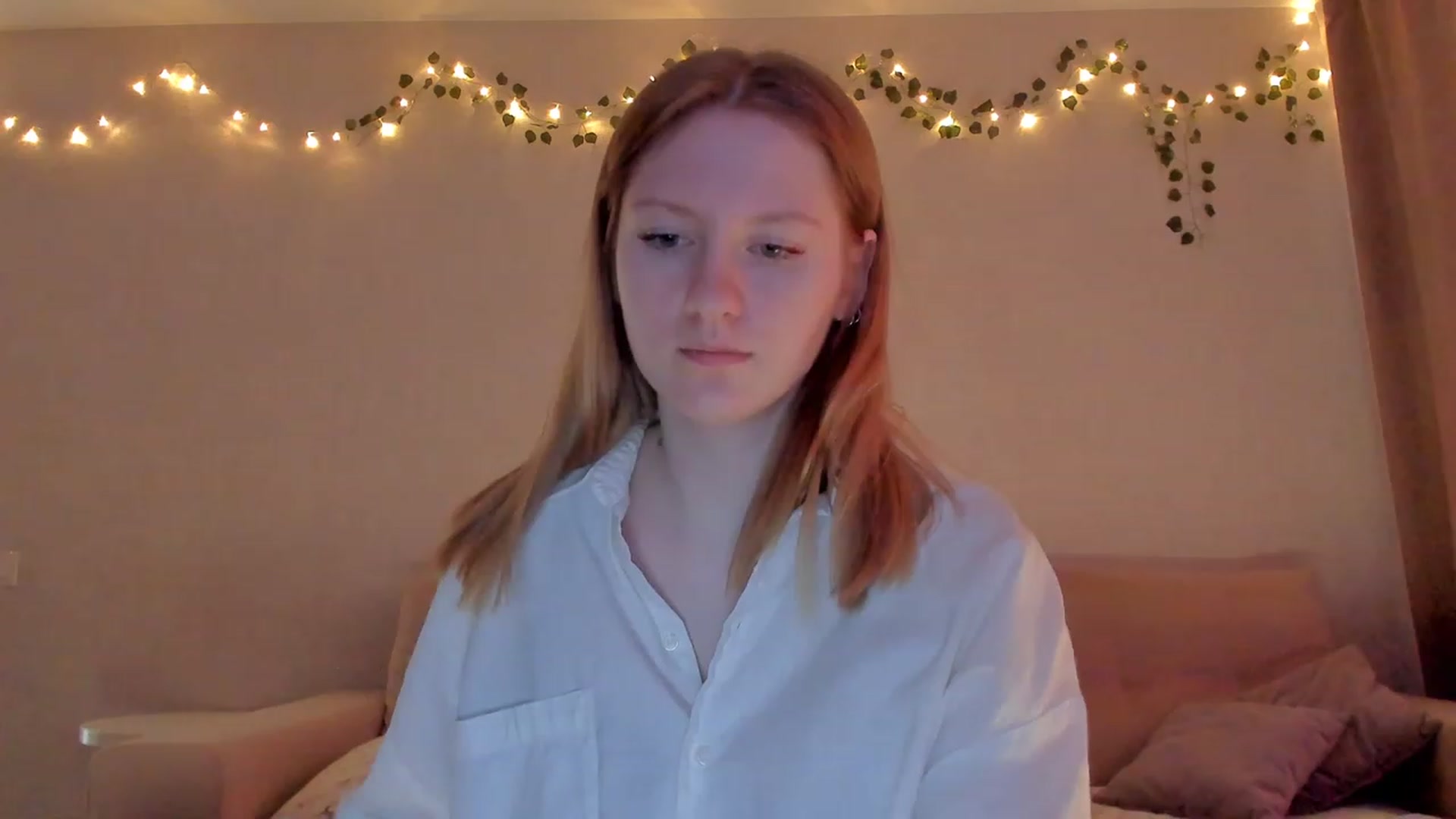 Gallery image thumbnail from cutegirlAlice's myfreecams stream on, 02/26/2023, 08:43 image 9 of 20