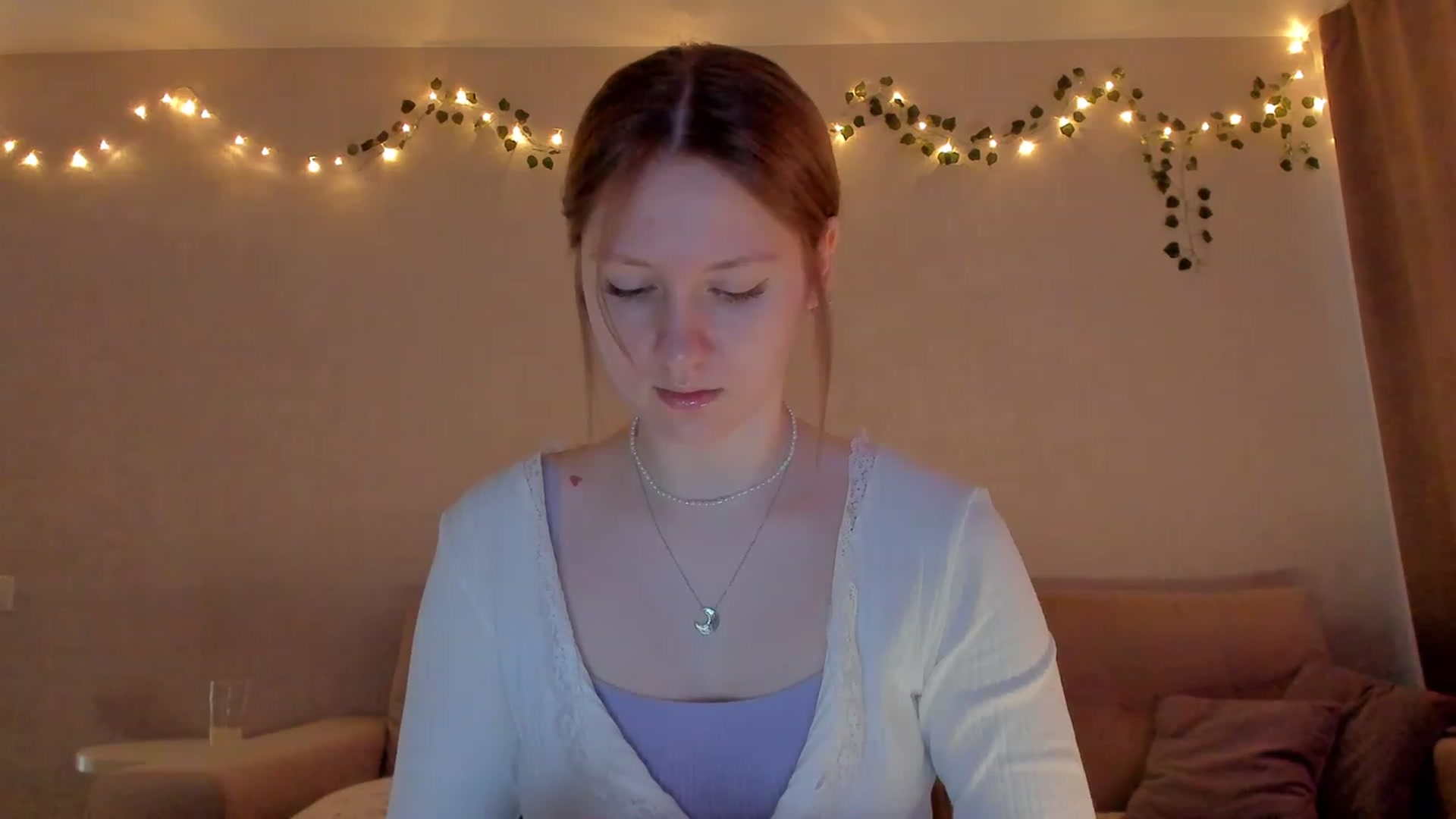 Gallery image thumbnail from cutegirlAlice's myfreecams stream on, 02/27/2023, 04:52 image 16 of 20