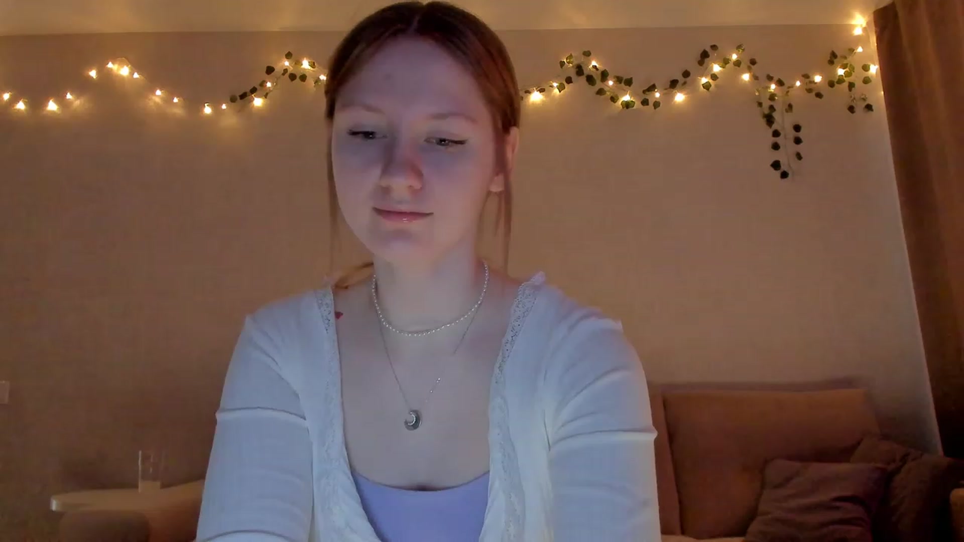 Gallery image thumbnail from cutegirlAlice's myfreecams stream on, 02/27/2023, 04:52 image 4 of 20