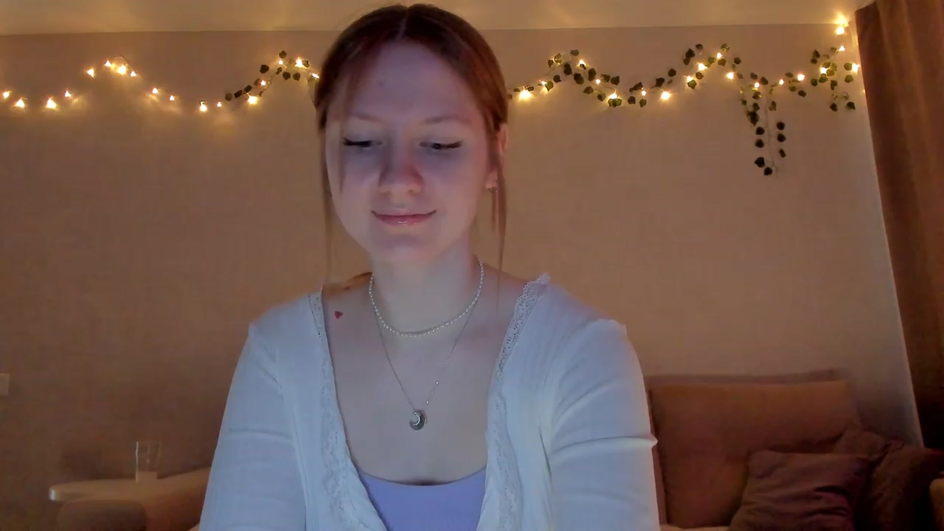 Gallery image thumbnail from cutegirlAlice's myfreecams stream on, 02/27/2023, 04:52 image 13 of 20