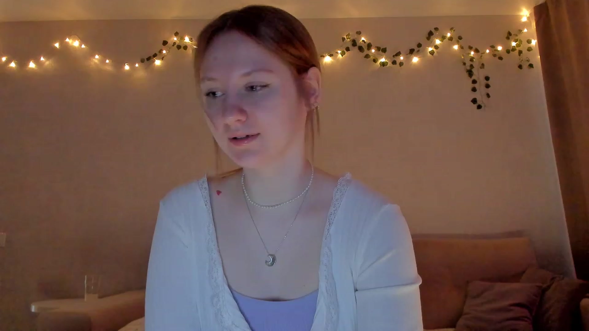 Gallery image thumbnail from cutegirlAlice's myfreecams stream on, 02/27/2023, 04:52 image 14 of 20