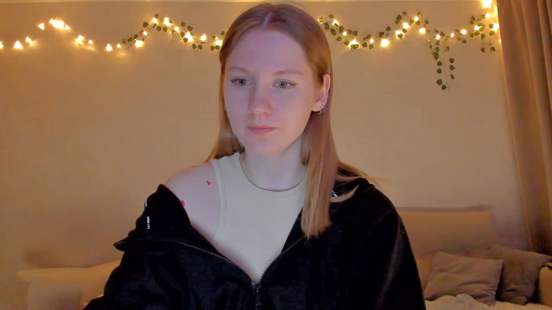 Gallery image thumbnail from cutegirlAlice's myfreecams stream on, 02/28/2023, 17:23 image 15 of 20