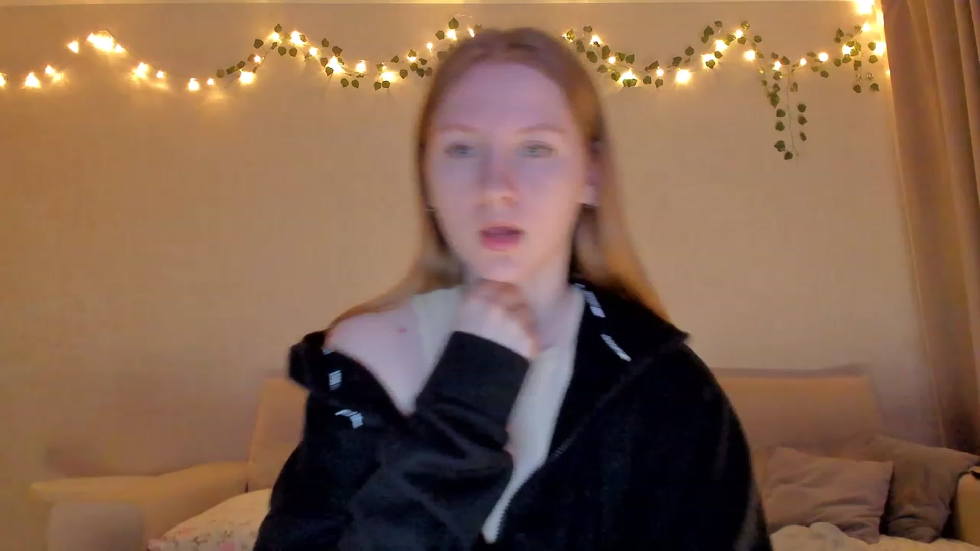 Gallery image thumbnail from cutegirlAlice's myfreecams stream on, 02/28/2023, 17:23 image 17 of 20