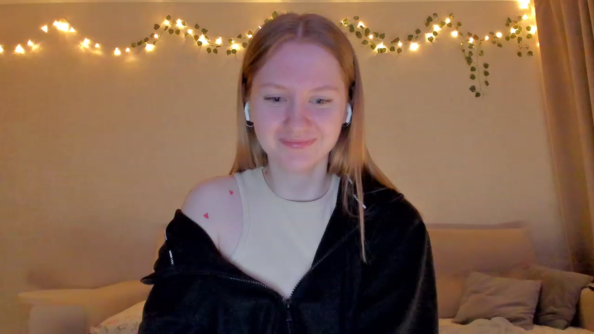 Gallery image thumbnail from cutegirlAlice's myfreecams stream on, 02/28/2023, 17:23 image 13 of 20