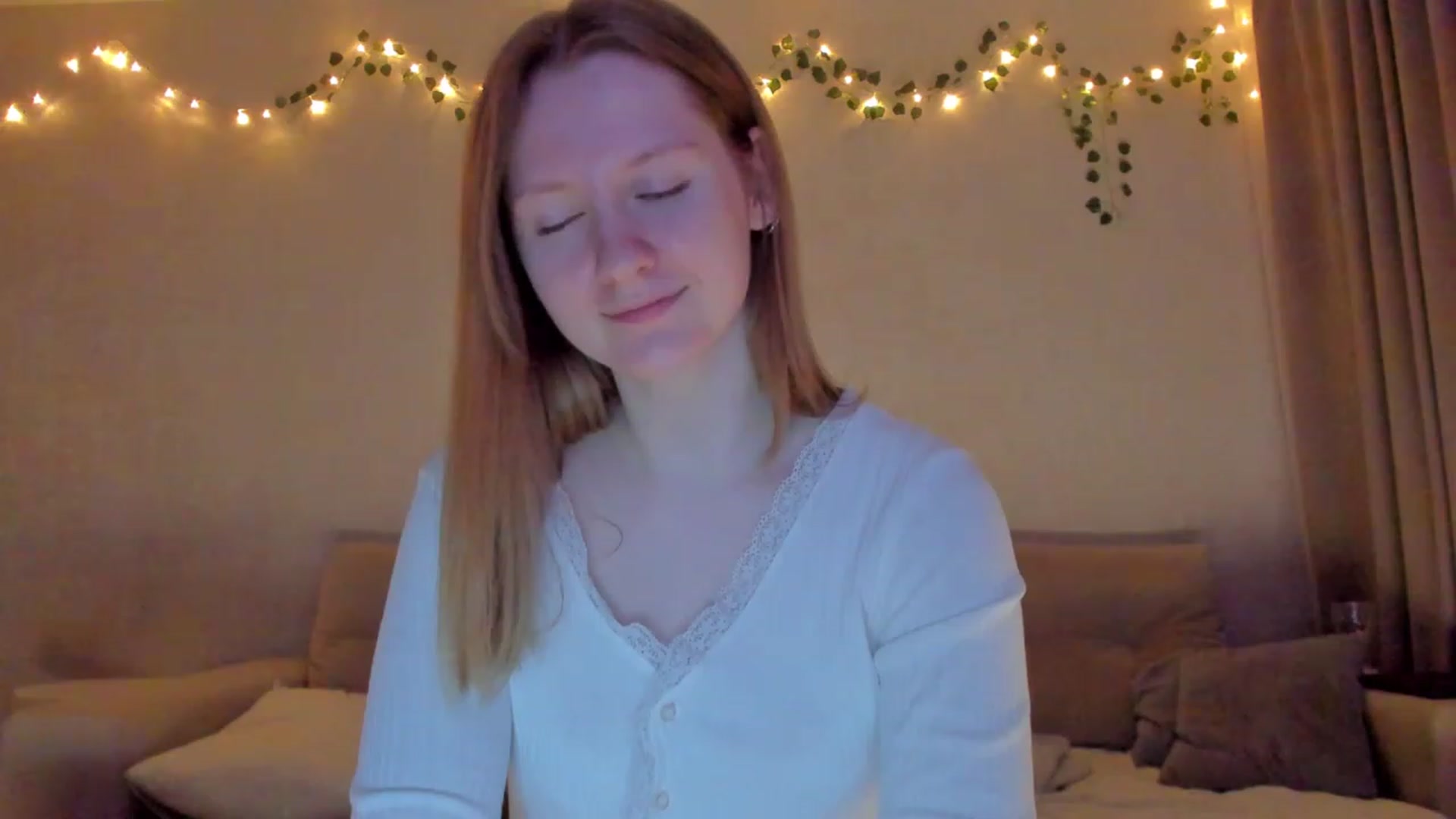 Gallery image thumbnail from cutegirlAlice's myfreecams stream on, 03/12/2023, 15:44 image 3 of 20