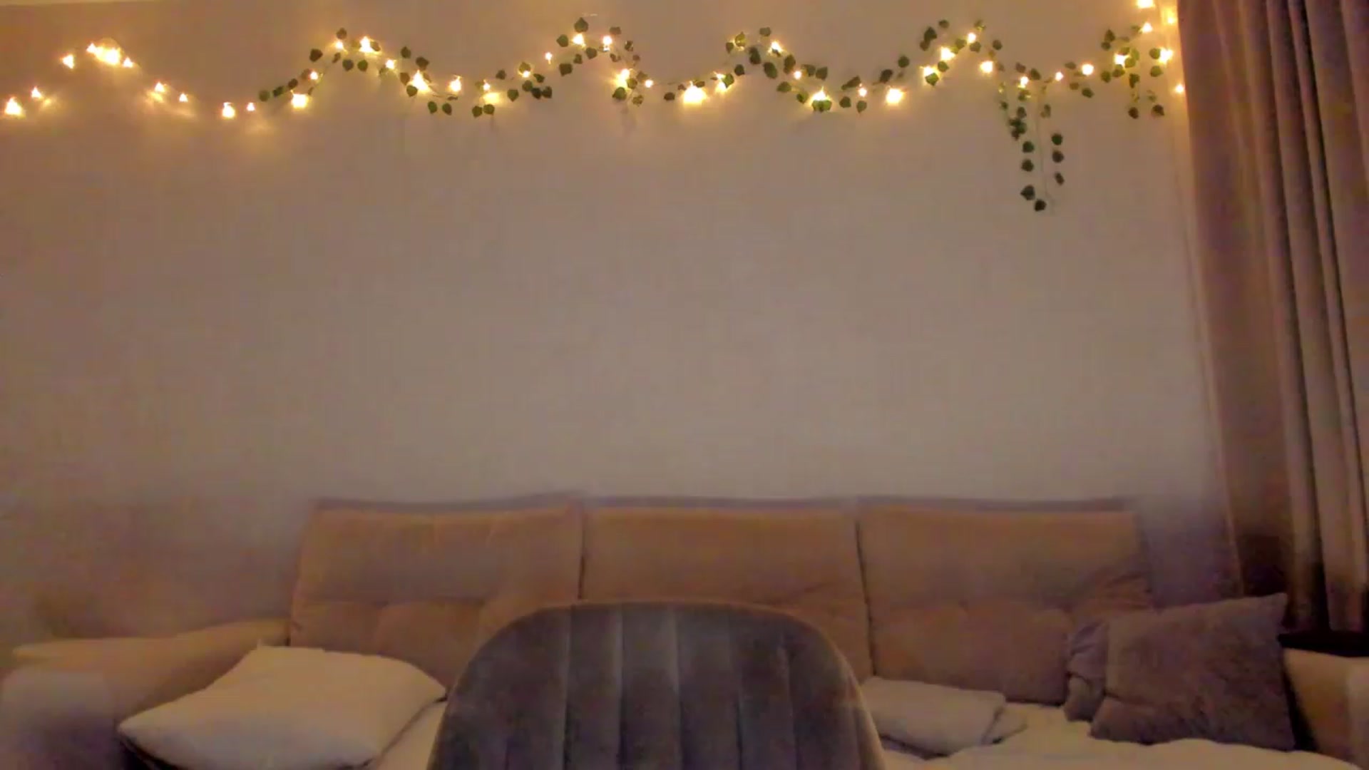 Gallery image thumbnail from cutegirlAlice's myfreecams stream on, 03/12/2023, 15:44 image 5 of 20