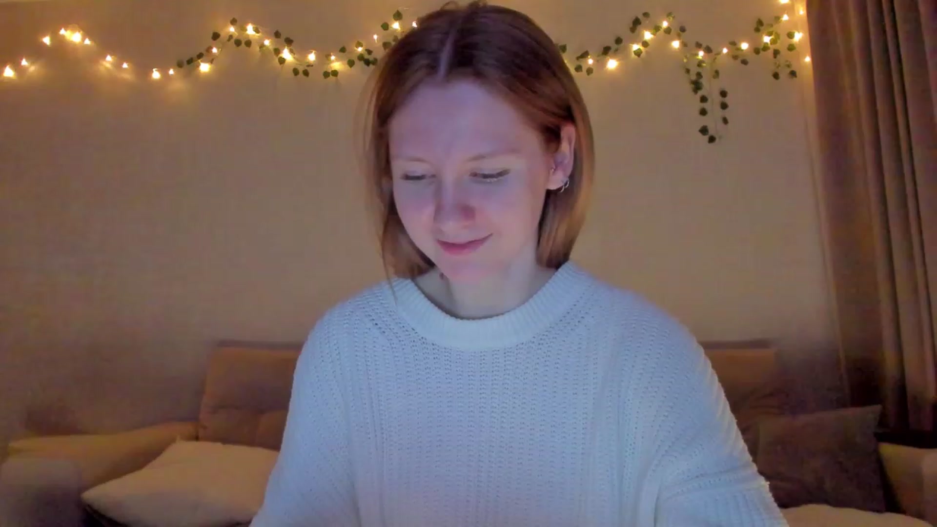 Gallery image thumbnail from cutegirlAlice's myfreecams stream on, 03/12/2023, 15:44 image 17 of 20