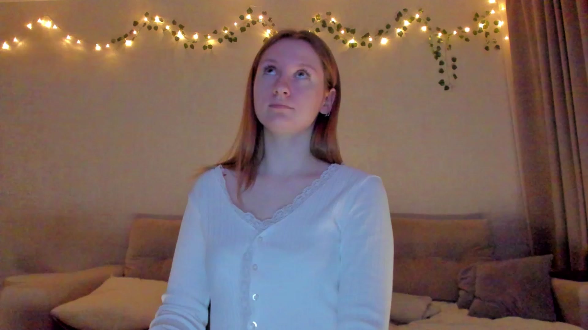 Gallery image thumbnail from cutegirlAlice's myfreecams stream on, 03/12/2023, 15:44 image 9 of 20